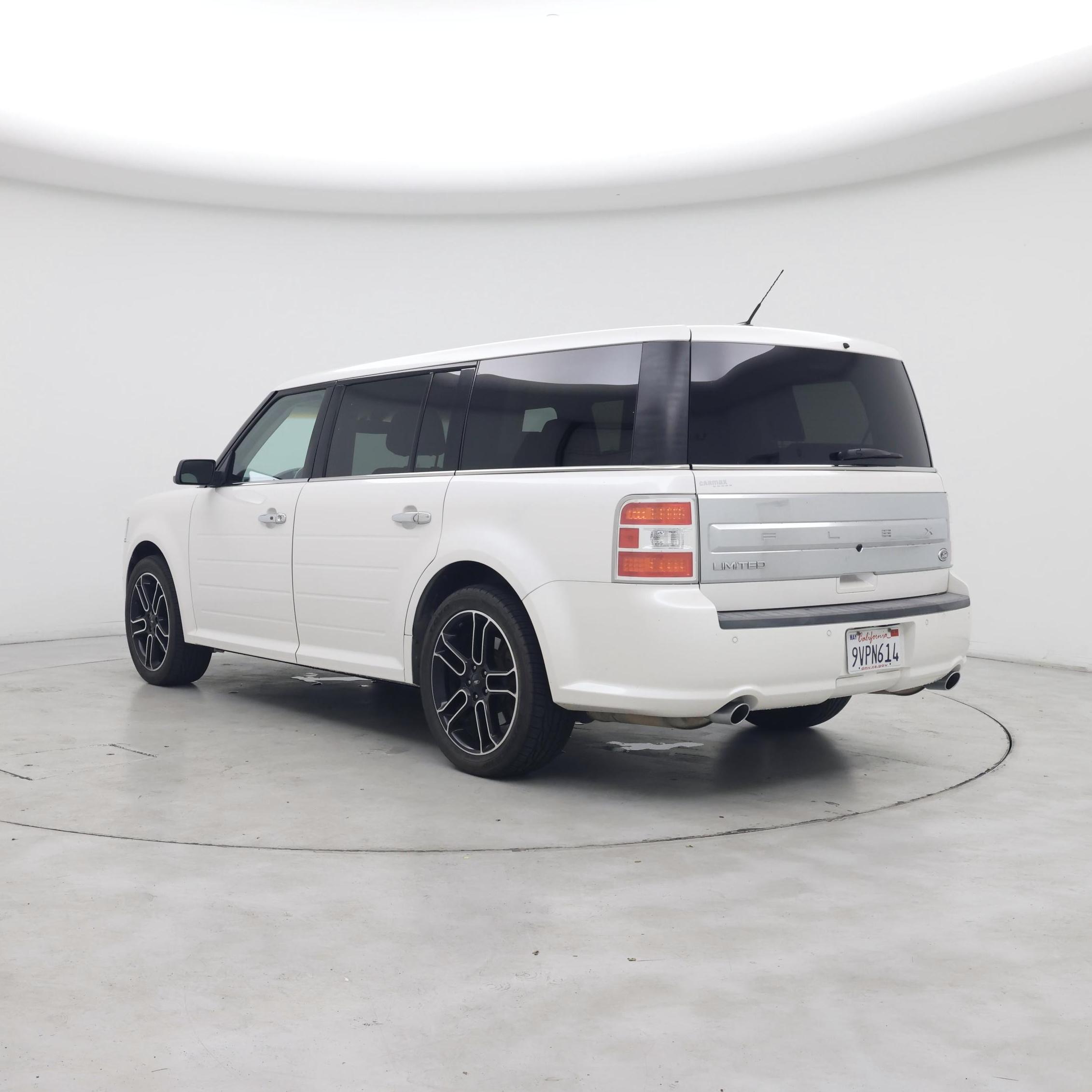Thumbnail: 2014 Ford Flex - 2