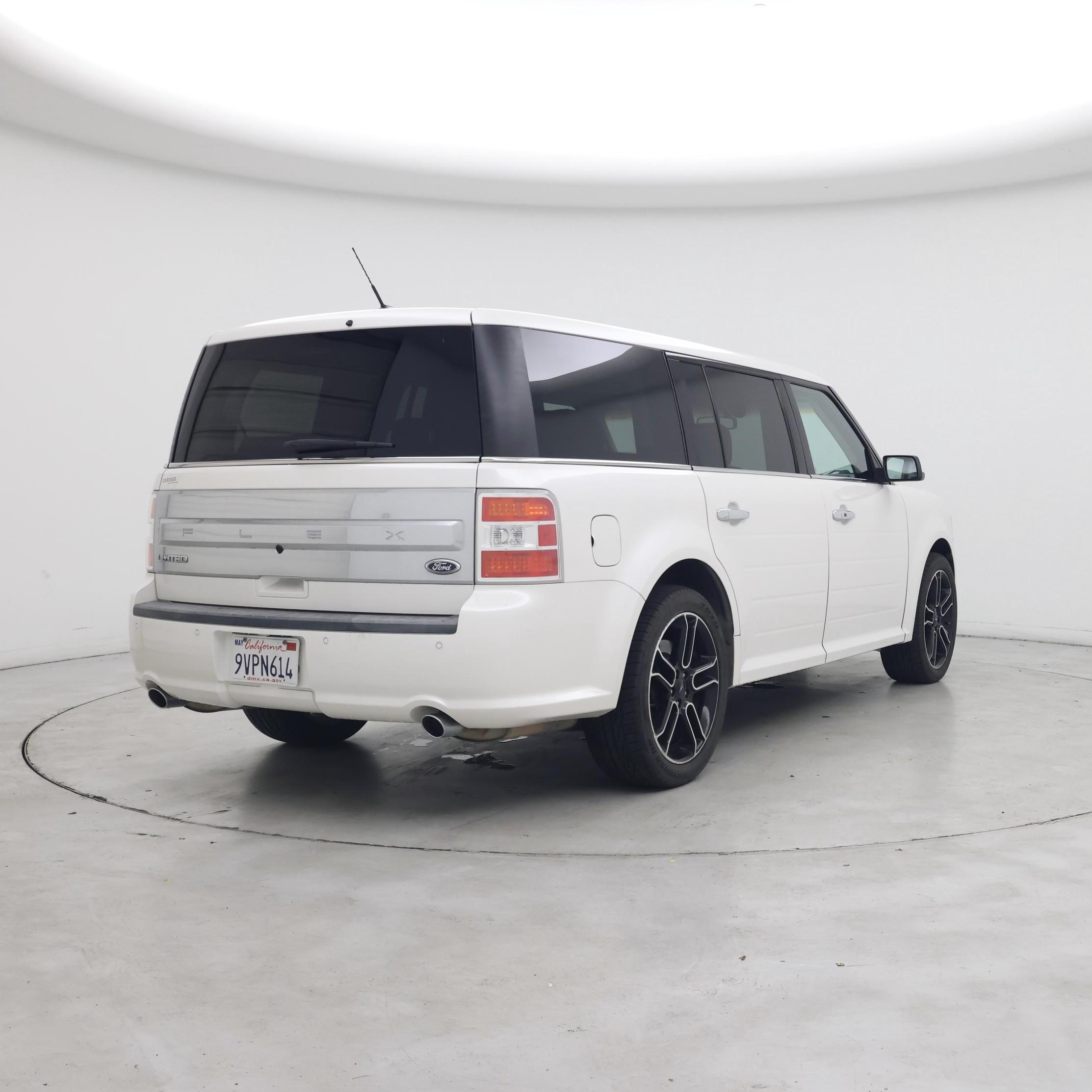 Thumbnail: 2014 Ford Flex - 8