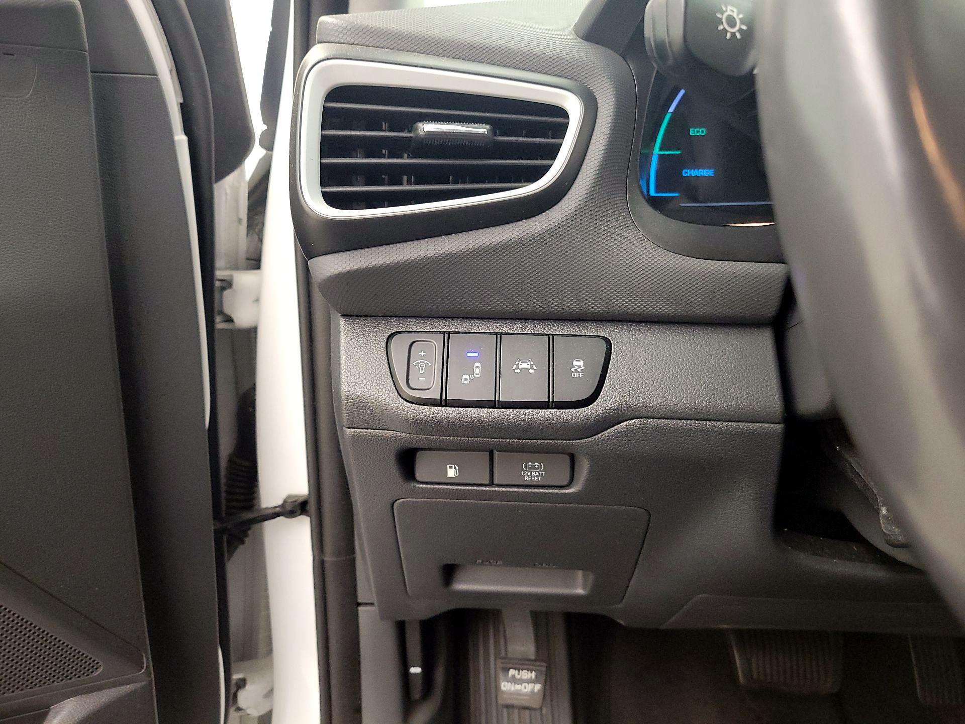 Thumbnail: 2019 Hyundai Ioniq - 13