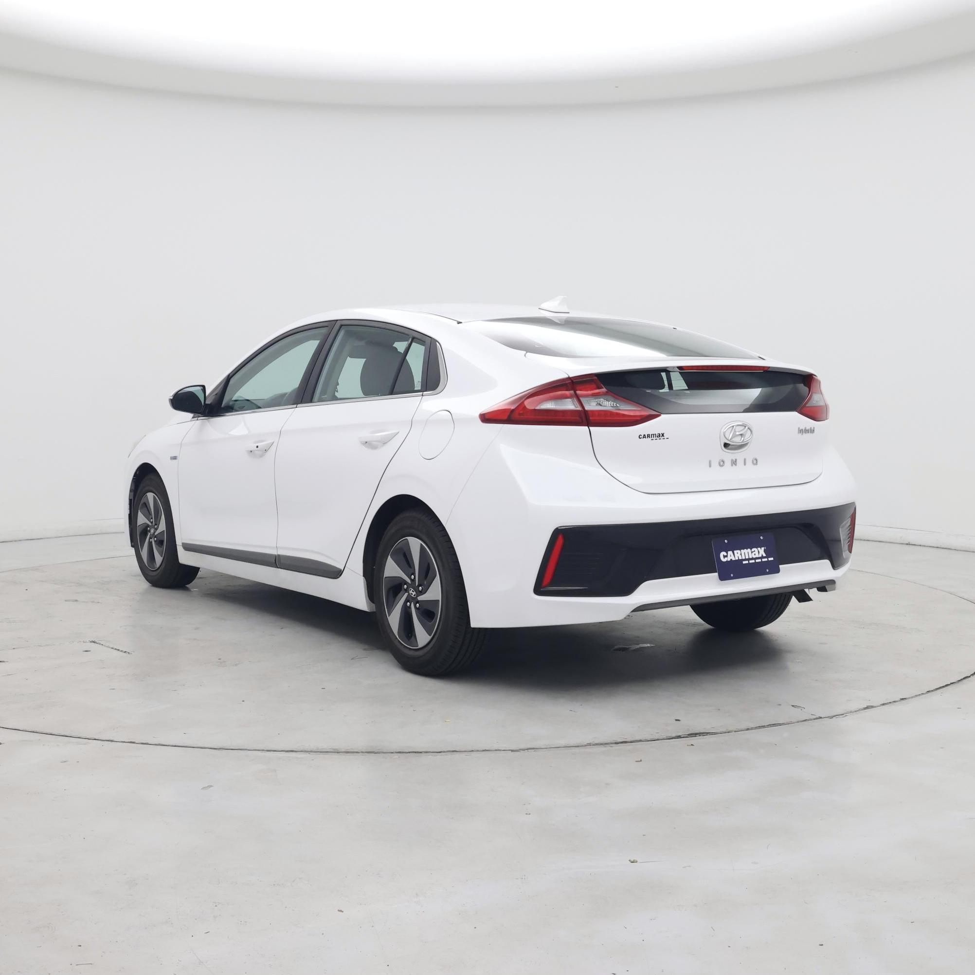 Thumbnail: 2019 Hyundai Ioniq - 2