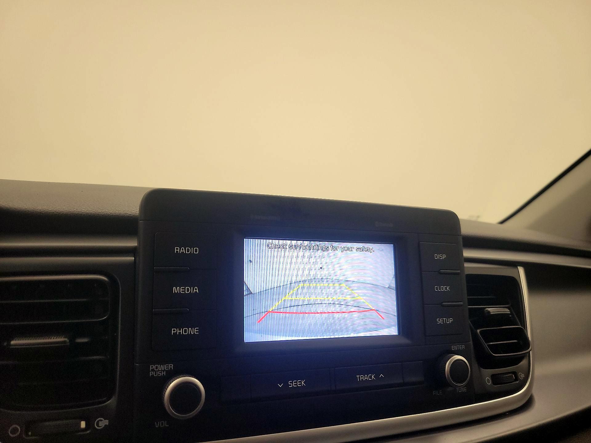Thumbnail: 2019 Kia Rio - 14