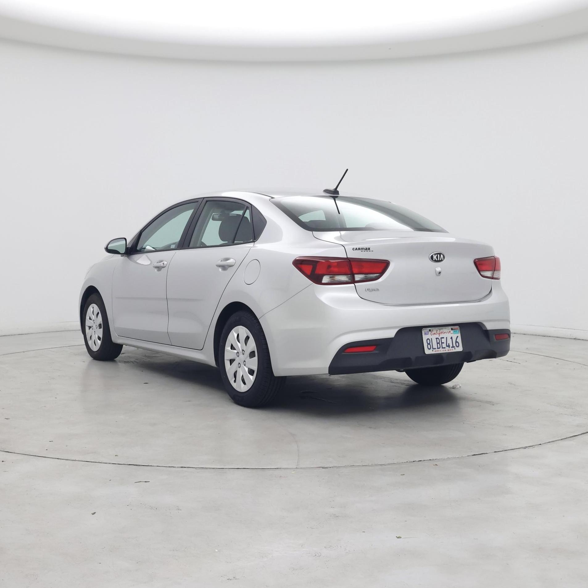 Thumbnail: 2019 Kia Rio - 2