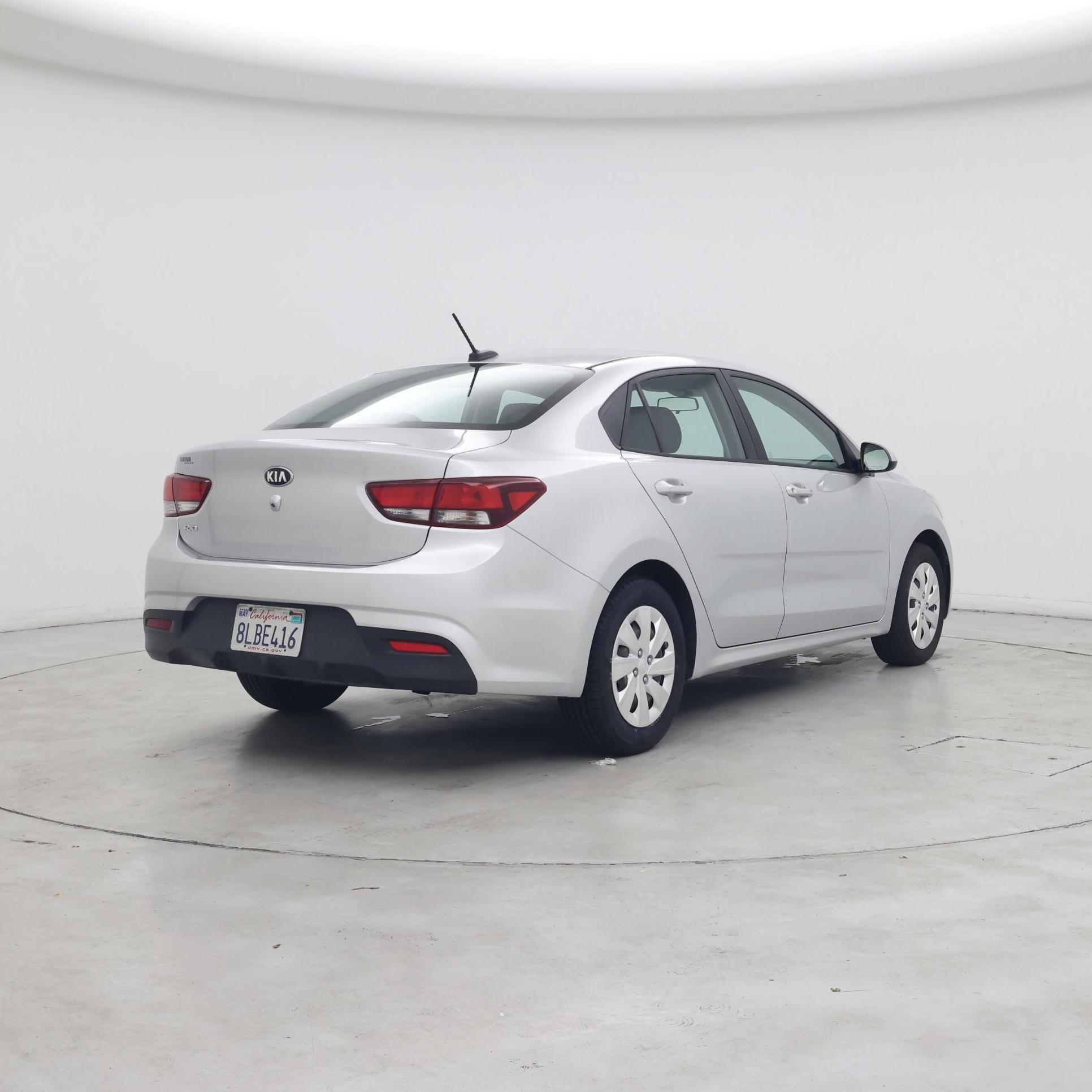 Thumbnail: 2019 Kia Rio - 8
