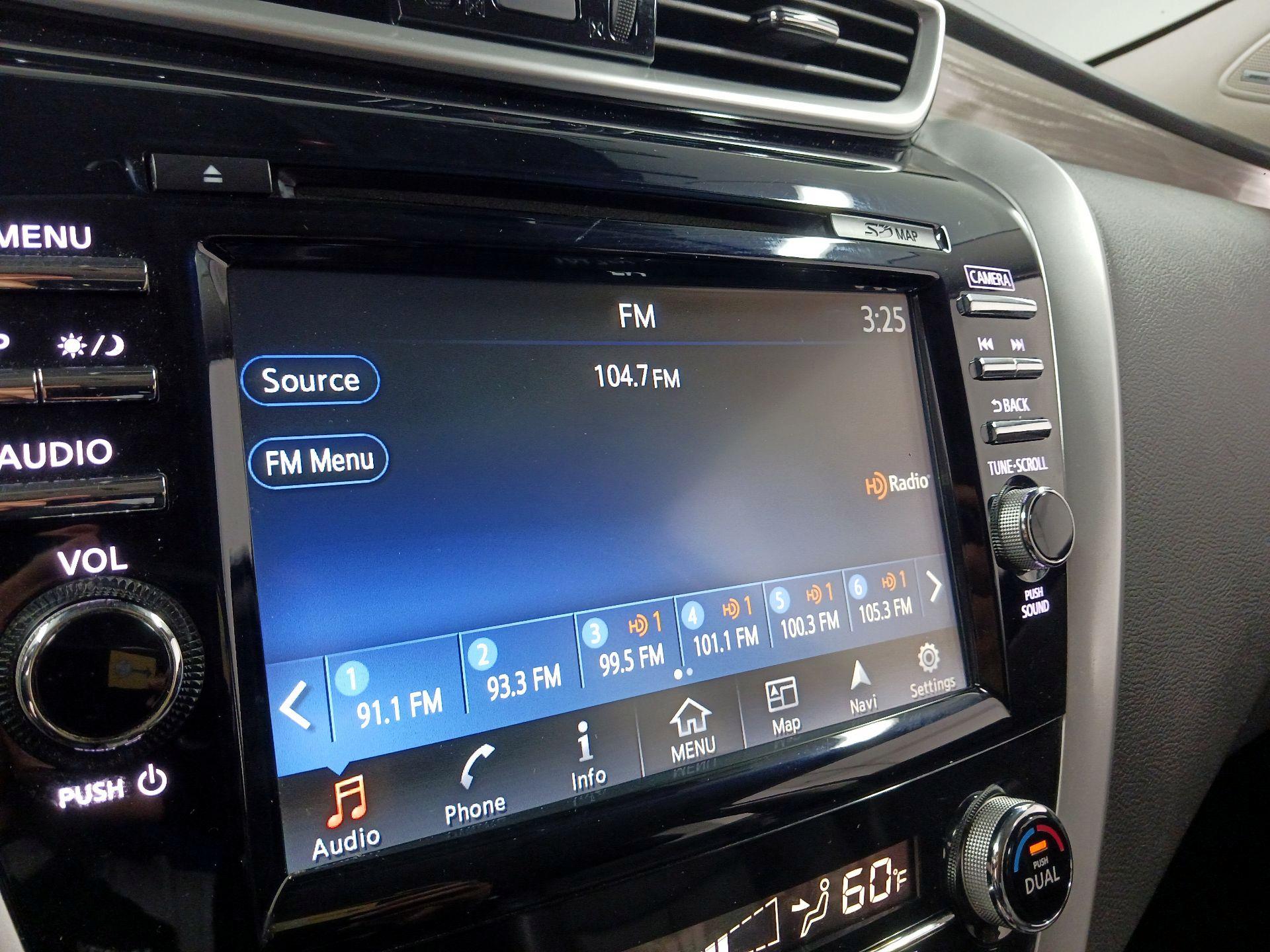 Thumbnail: 2015 Nissan Murano - 13