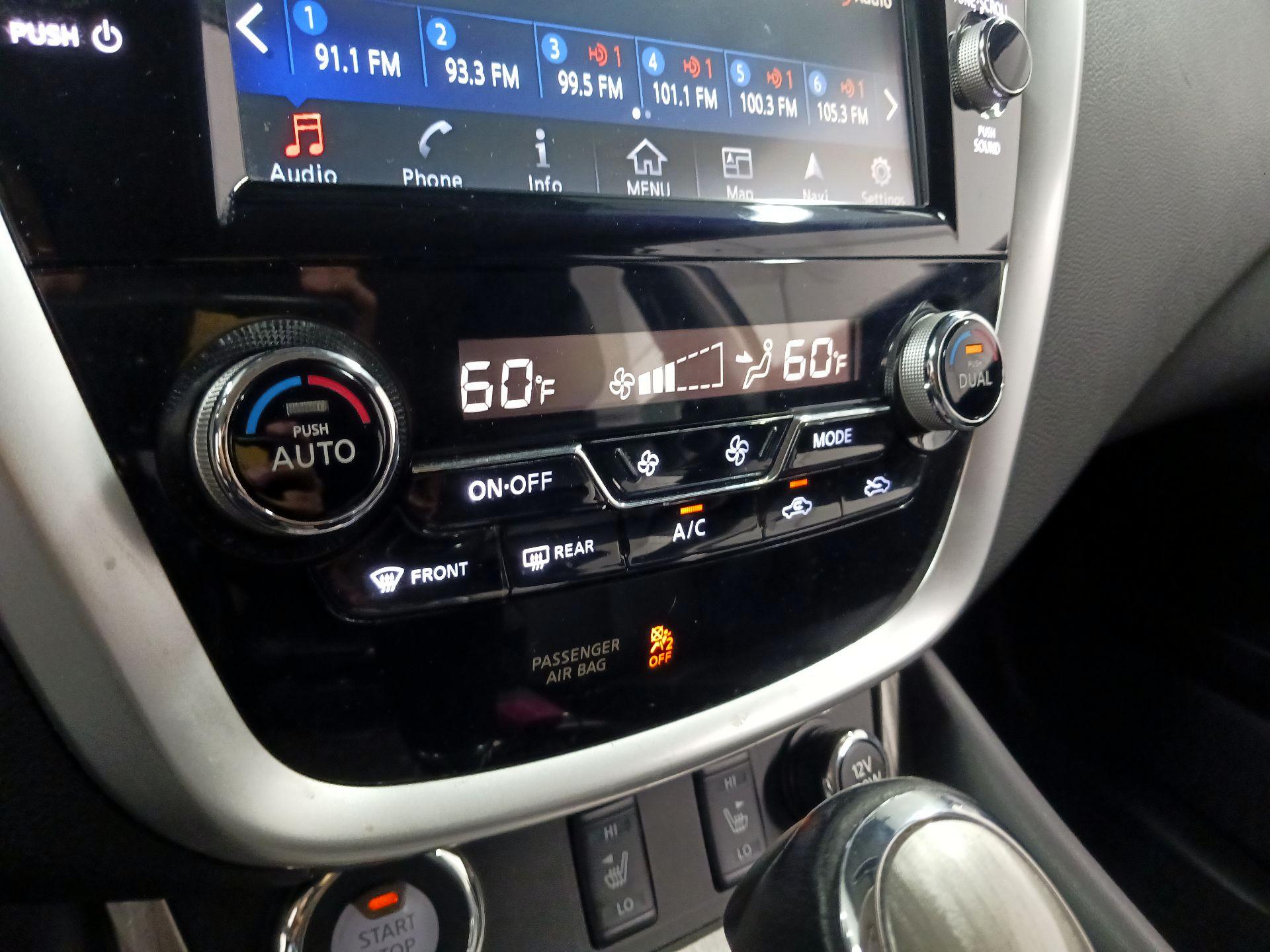 Thumbnail: 2015 Nissan Murano - 14