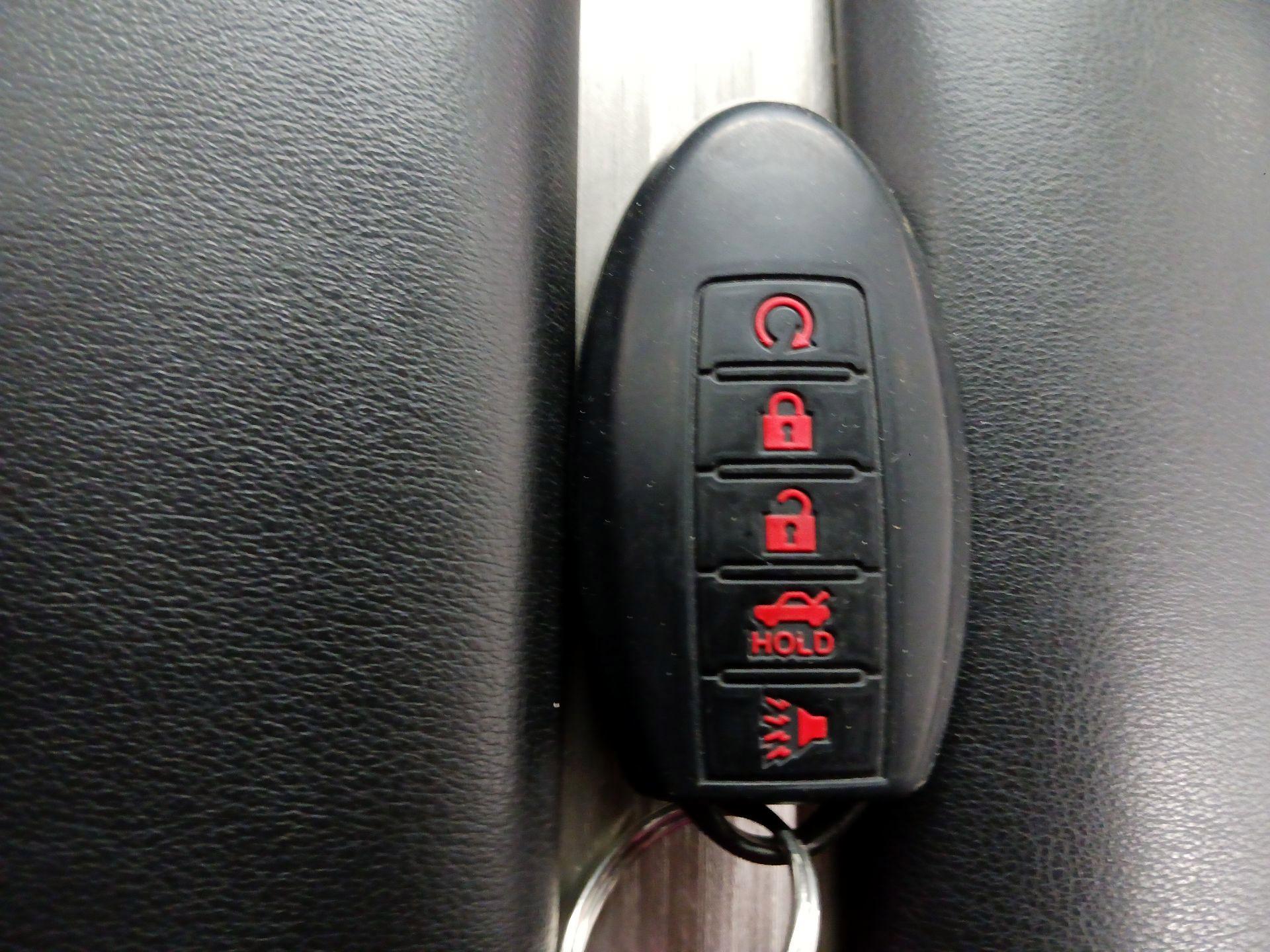 Thumbnail: 2015 Nissan Murano - 18