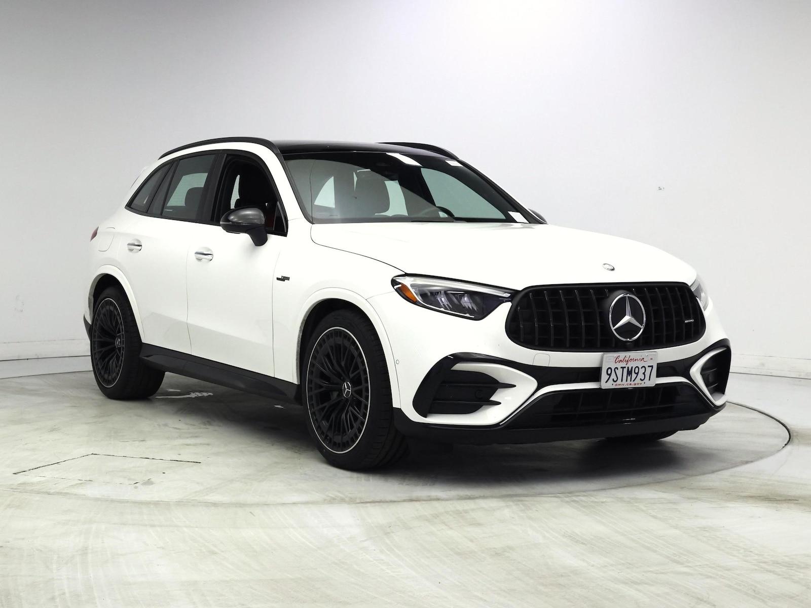 2025 Mercedes-Benz GLC AMG GLC43 - Photo 2