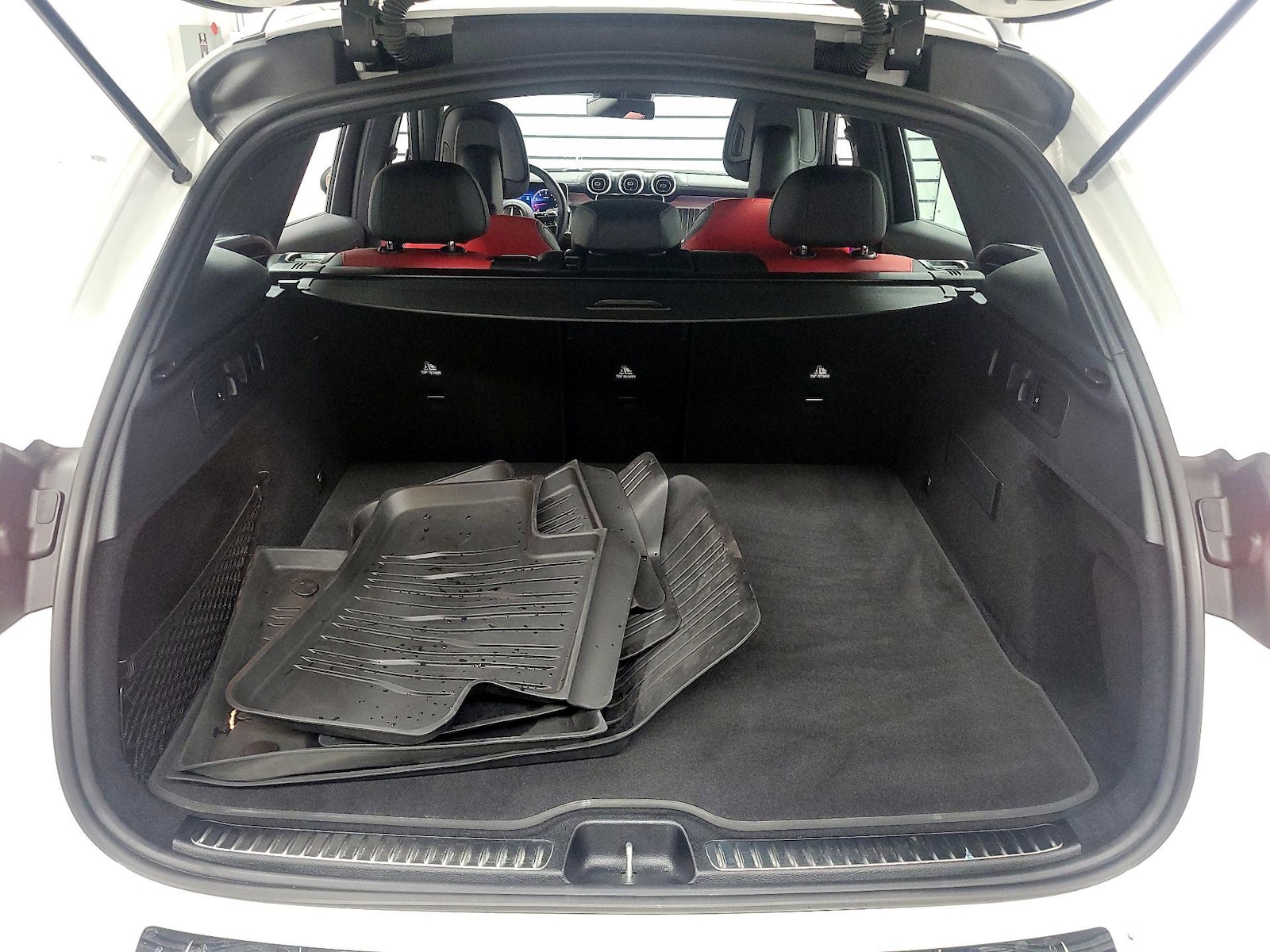 2025 Mercedes-Benz GLC AMG GLC43 - Photo 18
