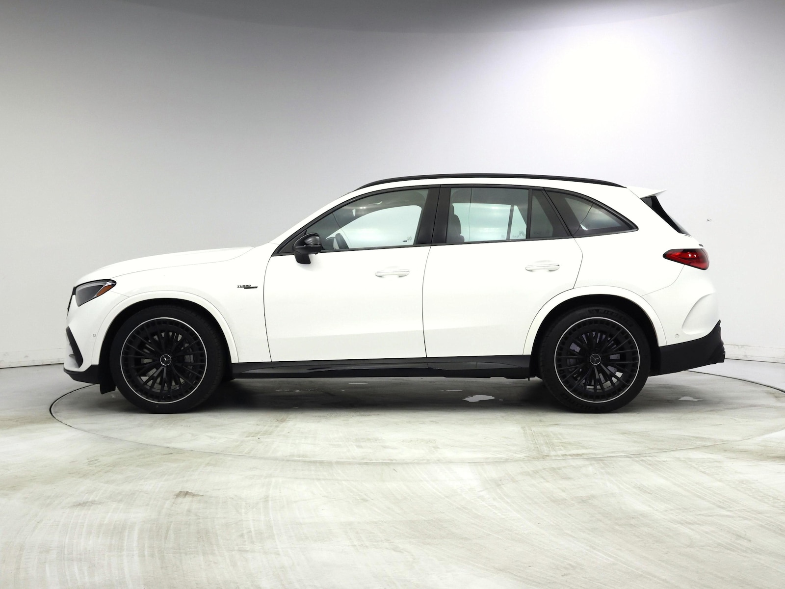 2025 Mercedes-Benz GLC AMG GLC43 - Photo 4