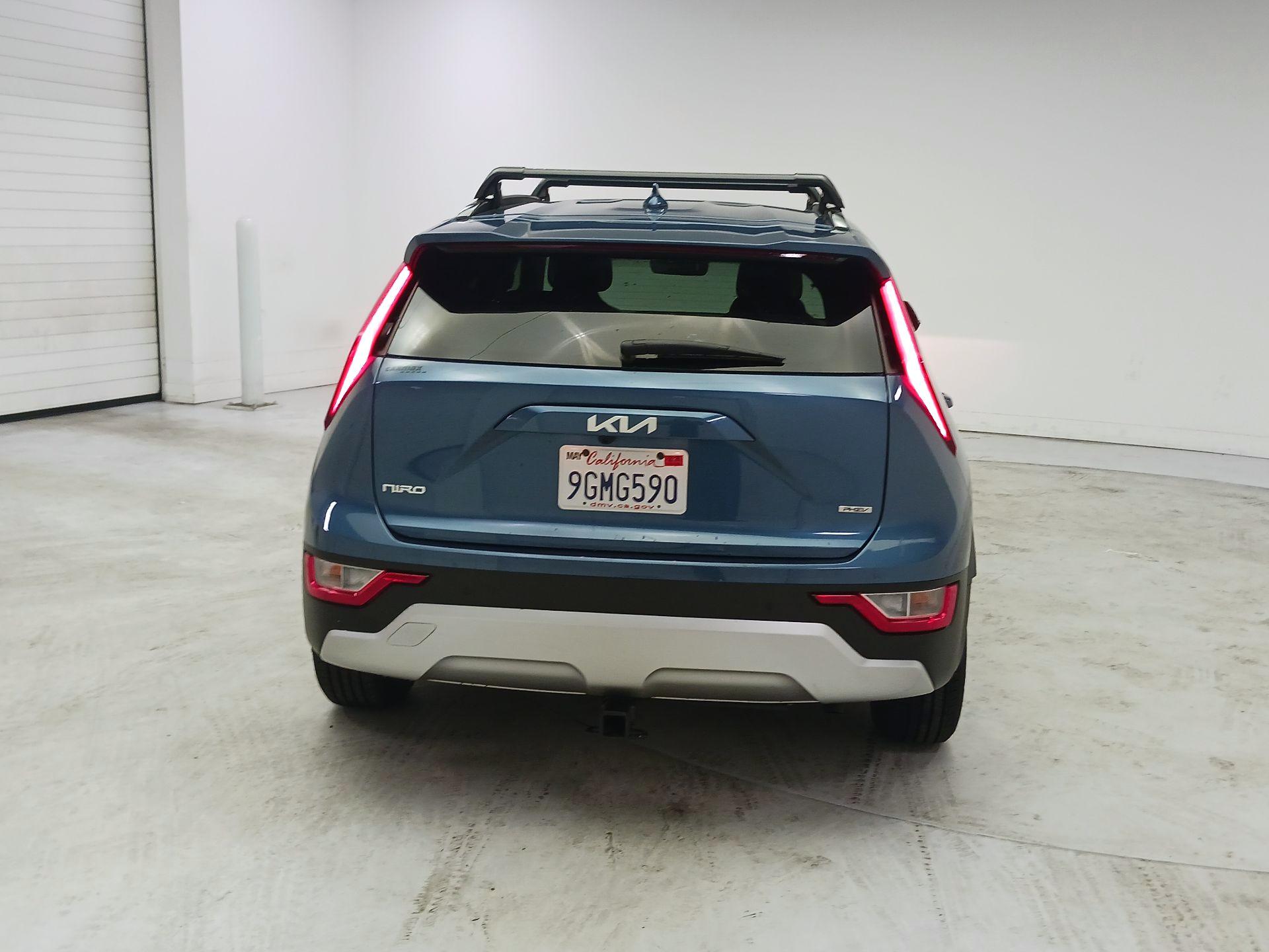 Thumbnail: 2023 Kia Niro - 6