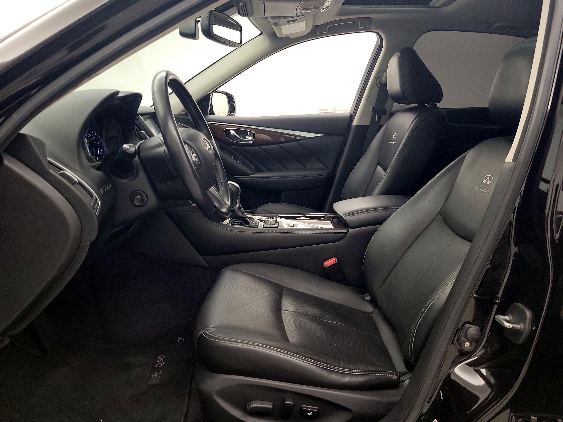Thumbnail: 2014 INFINITI Q50 - 11
