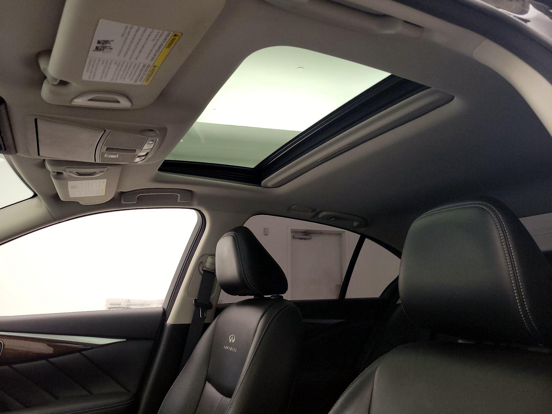 Thumbnail: 2014 INFINITI Q50 - 20