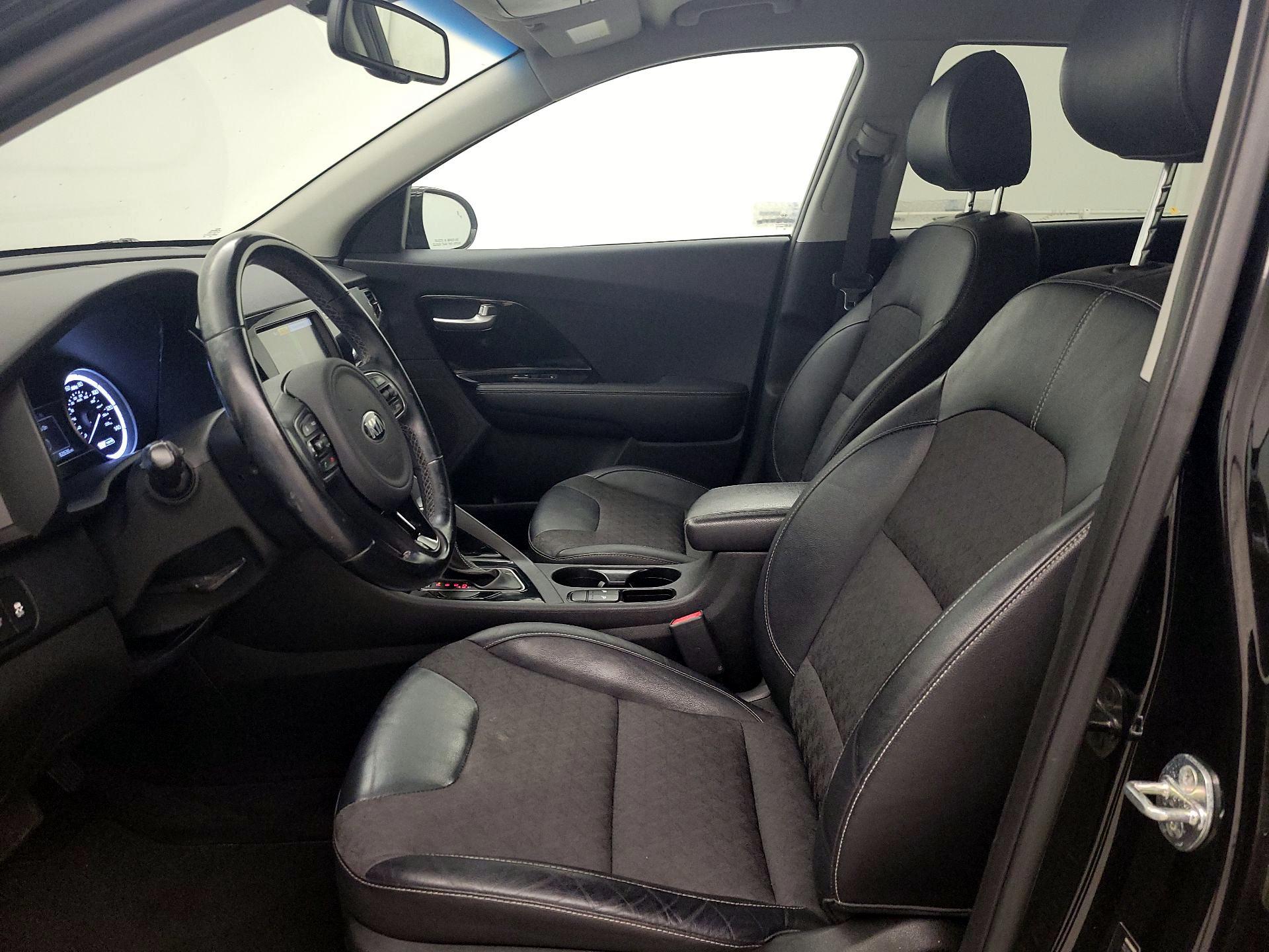 Thumbnail: 2019 Kia Niro - 11