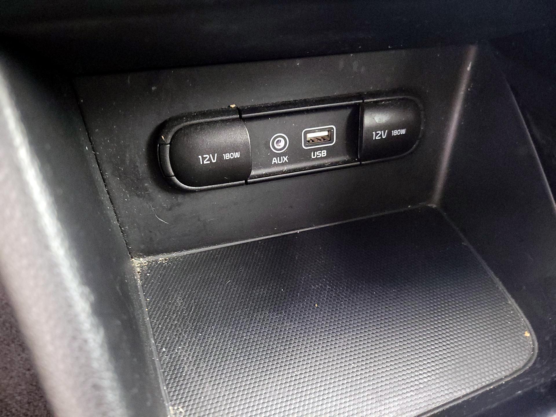 Thumbnail: 2019 Kia Niro - 19