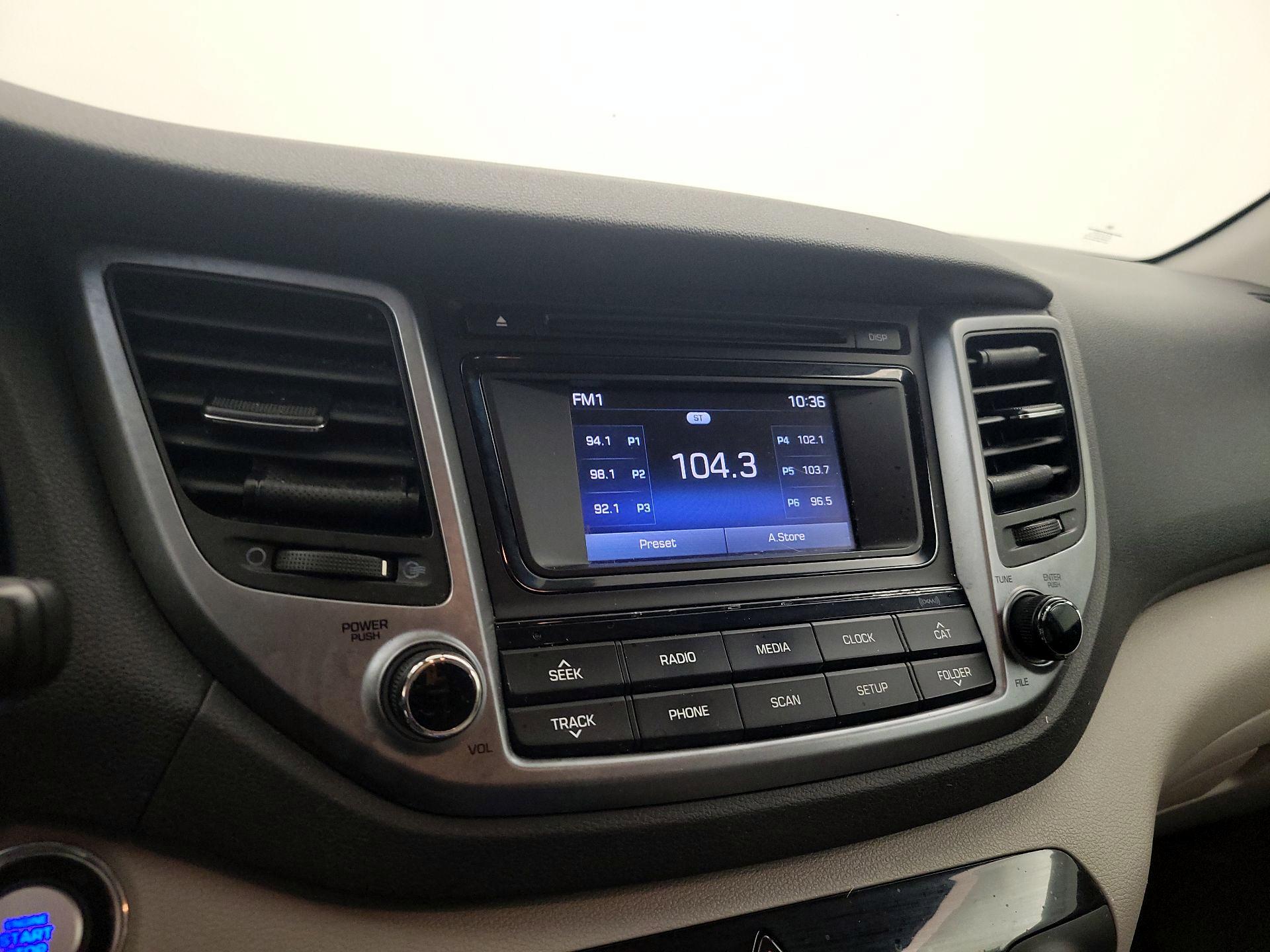 Thumbnail: 2016 Hyundai Tucson - 15