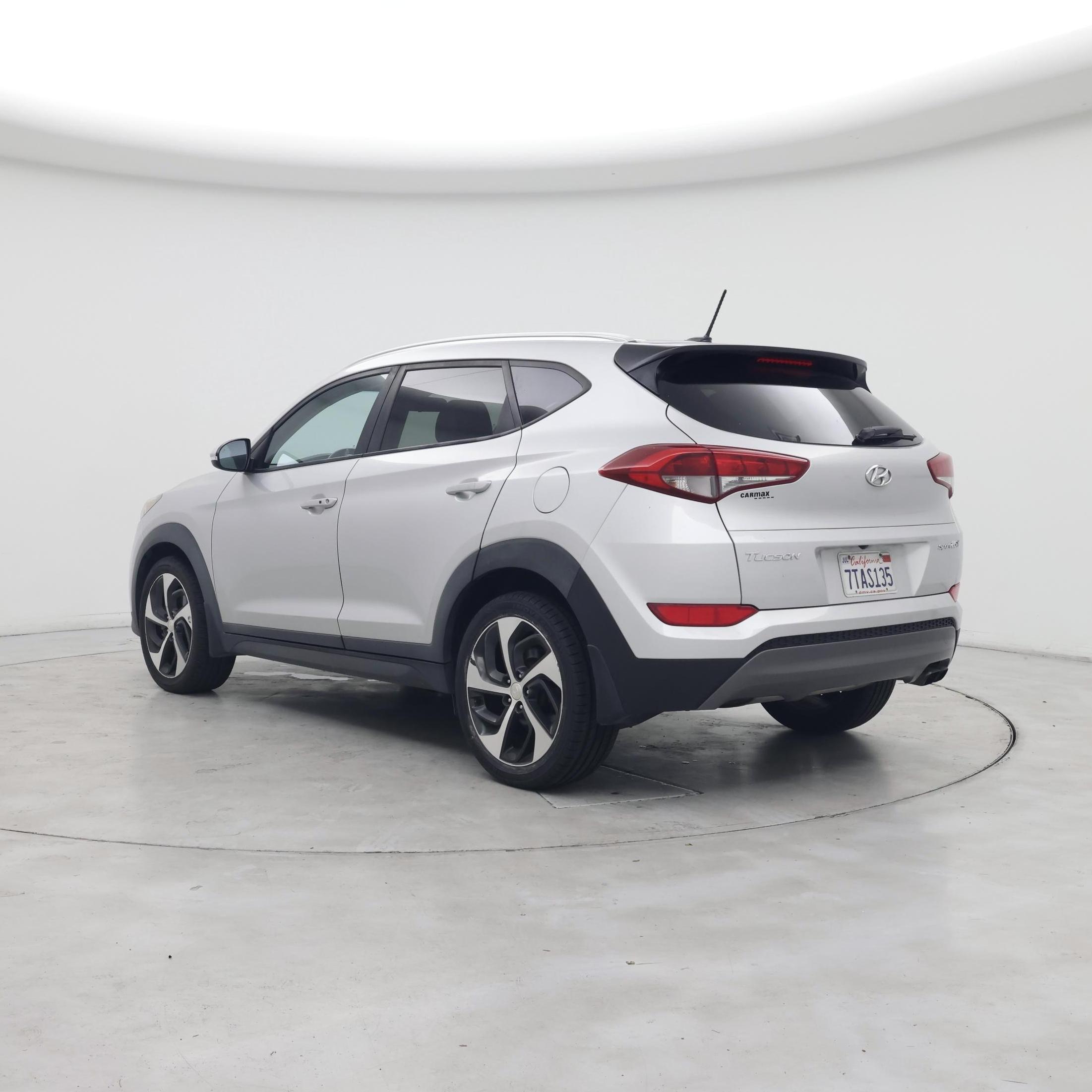 Thumbnail: 2016 Hyundai Tucson - 2