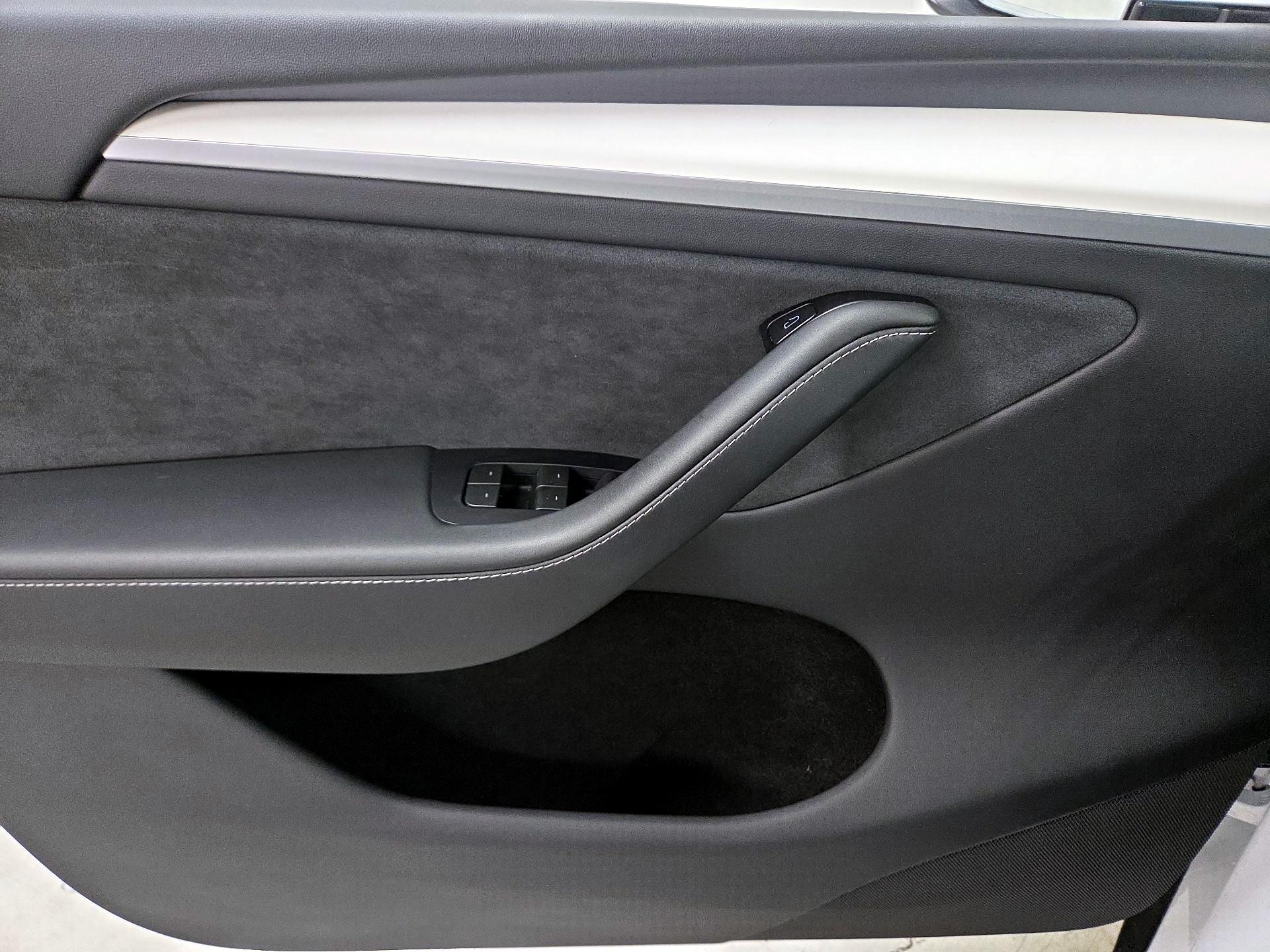 Thumbnail: 2024 Tesla Model Y - 12