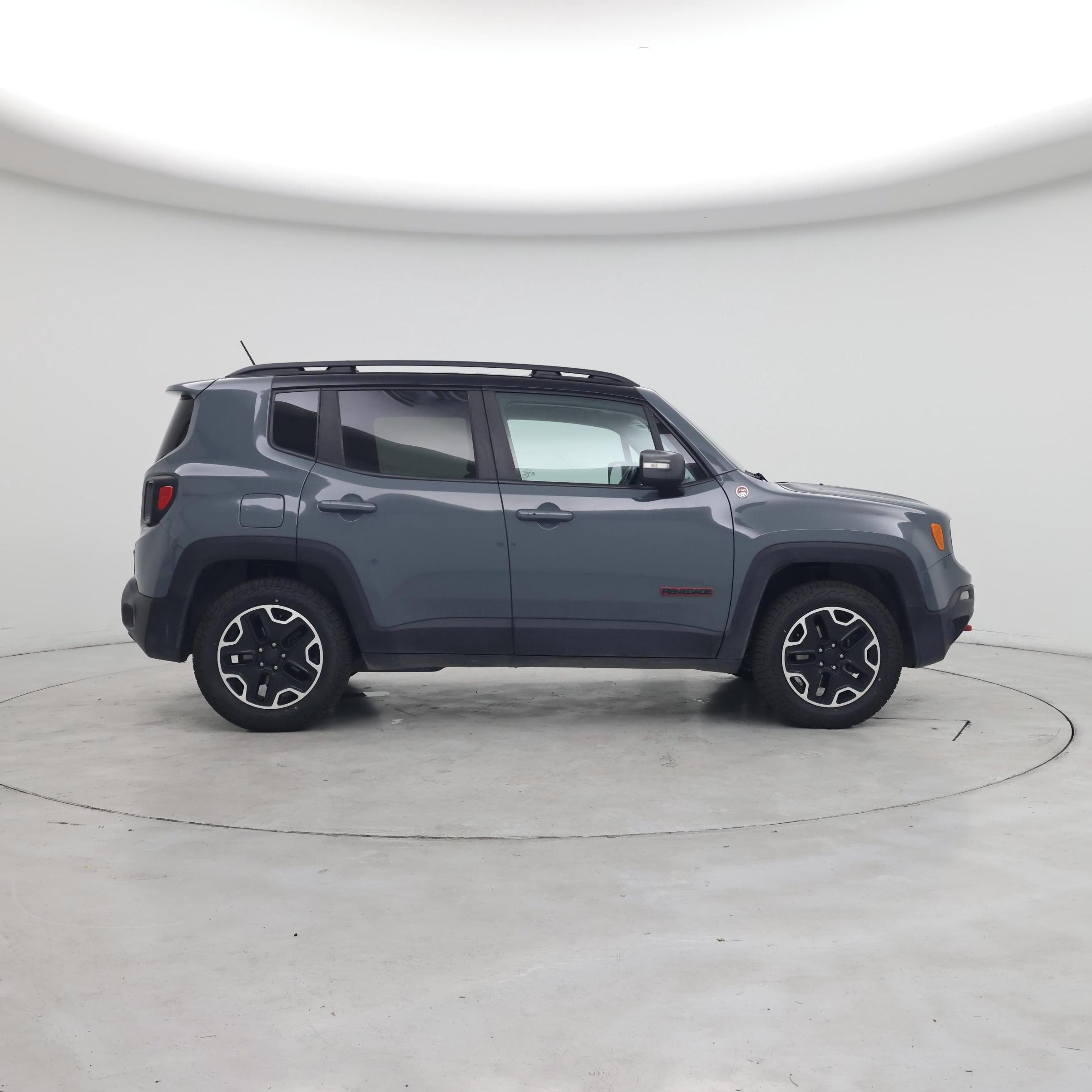 Thumbnail: 2017 Jeep Renegade - 7