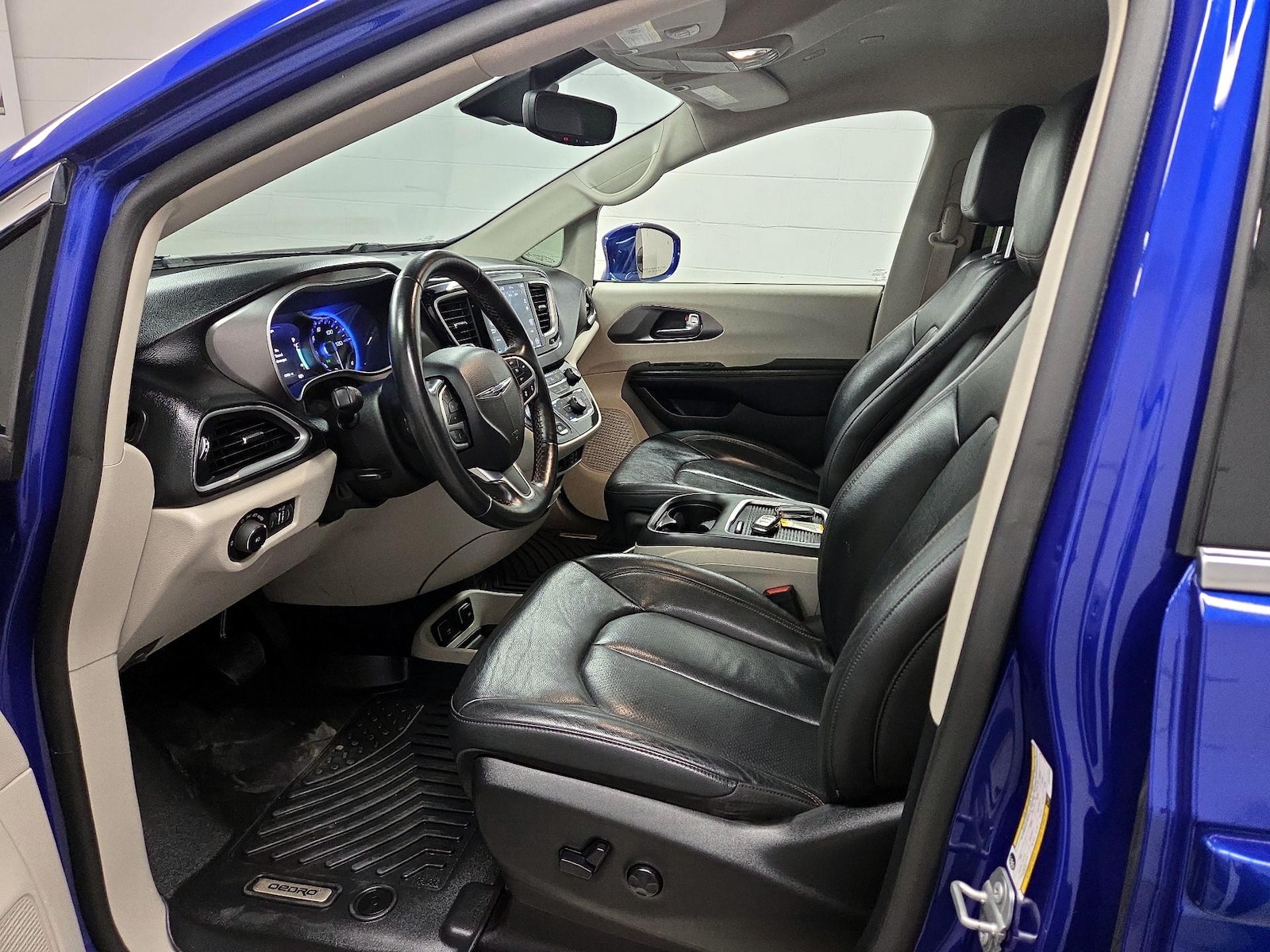 2020 Chrysler Pacifica Touring L Plus - Photo 10