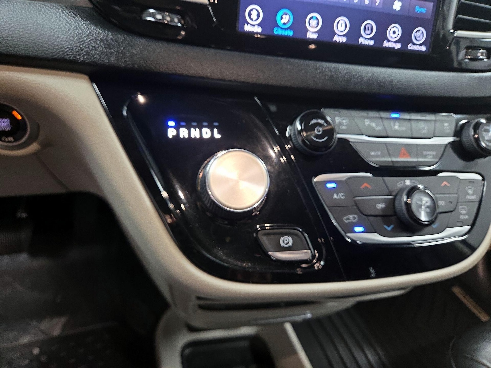 2020 Chrysler Pacifica Touring L Plus - Photo 14