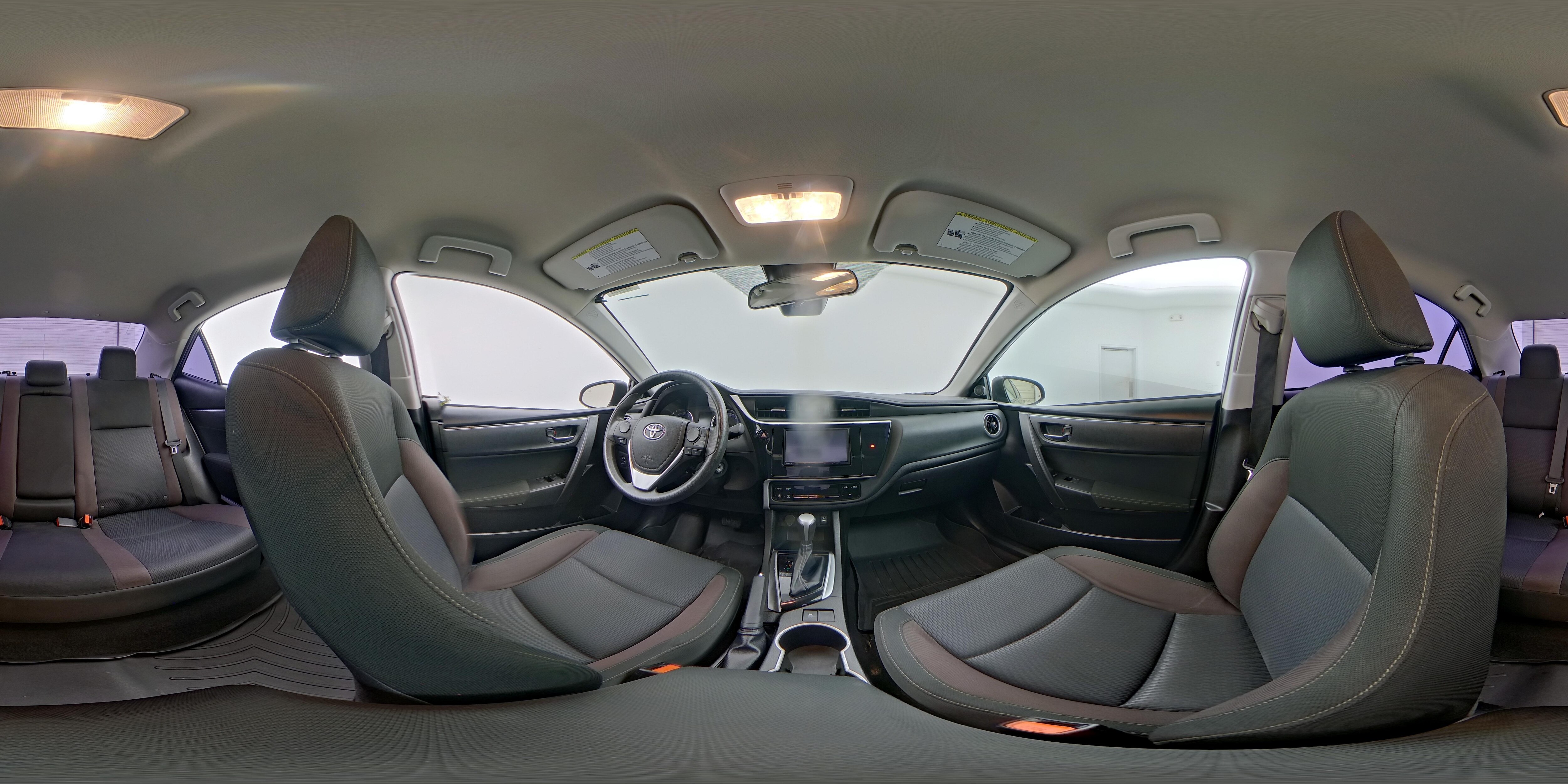 2018 Toyota Corolla LE - Photo 23