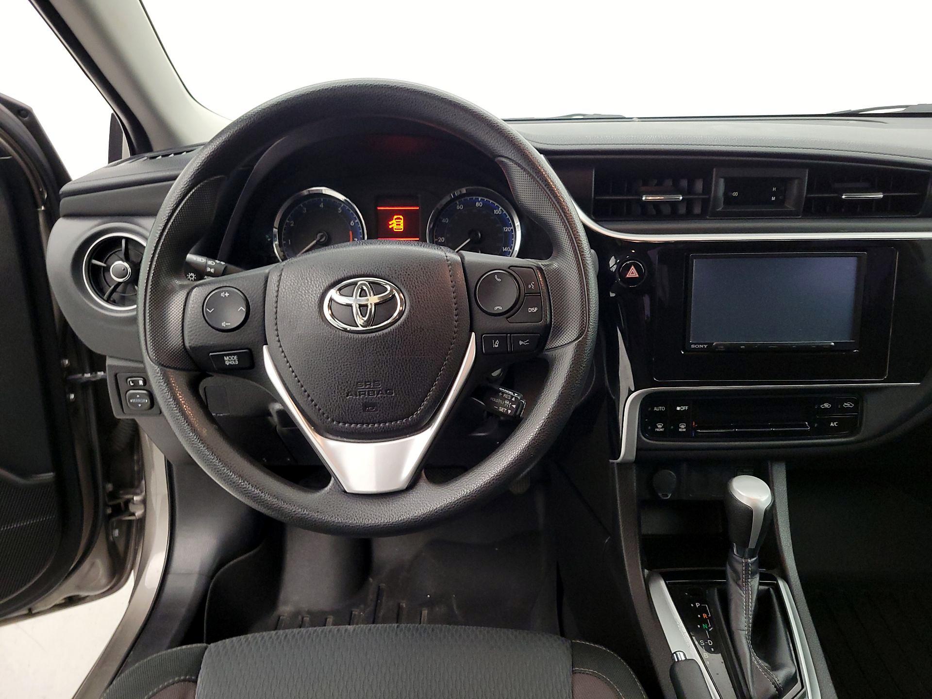 Thumbnail: 2018 Toyota Corolla - 10