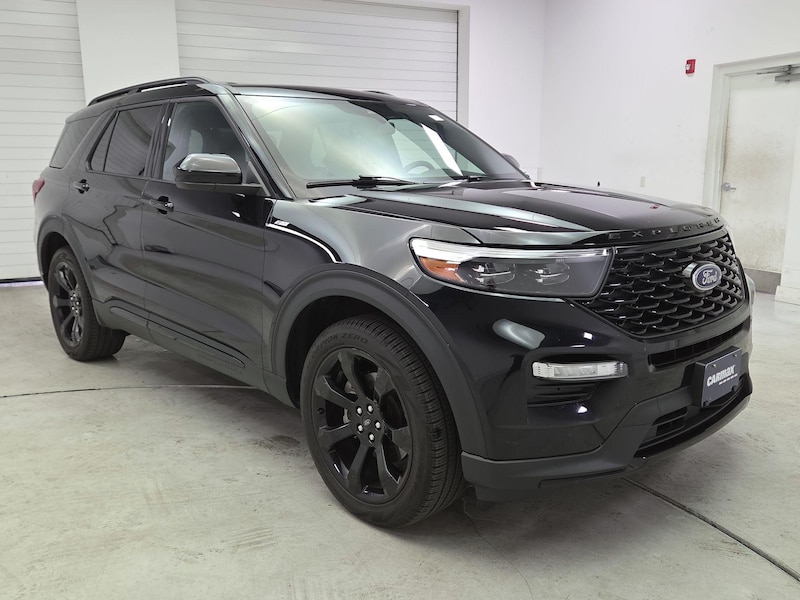 2024 Ford Explorer ST-Line