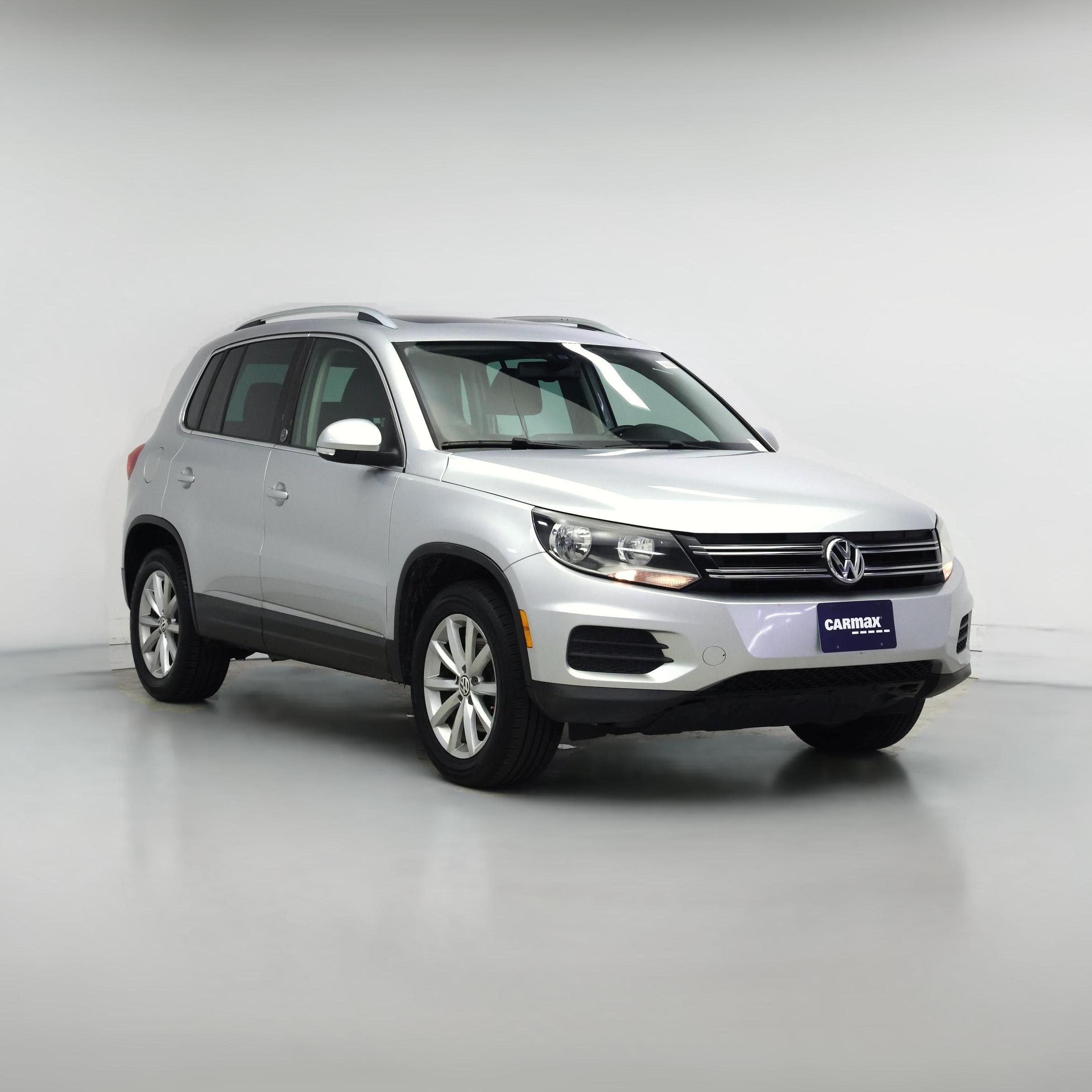 Thumbnail: 2017 Volkswagen Tiguan - 1