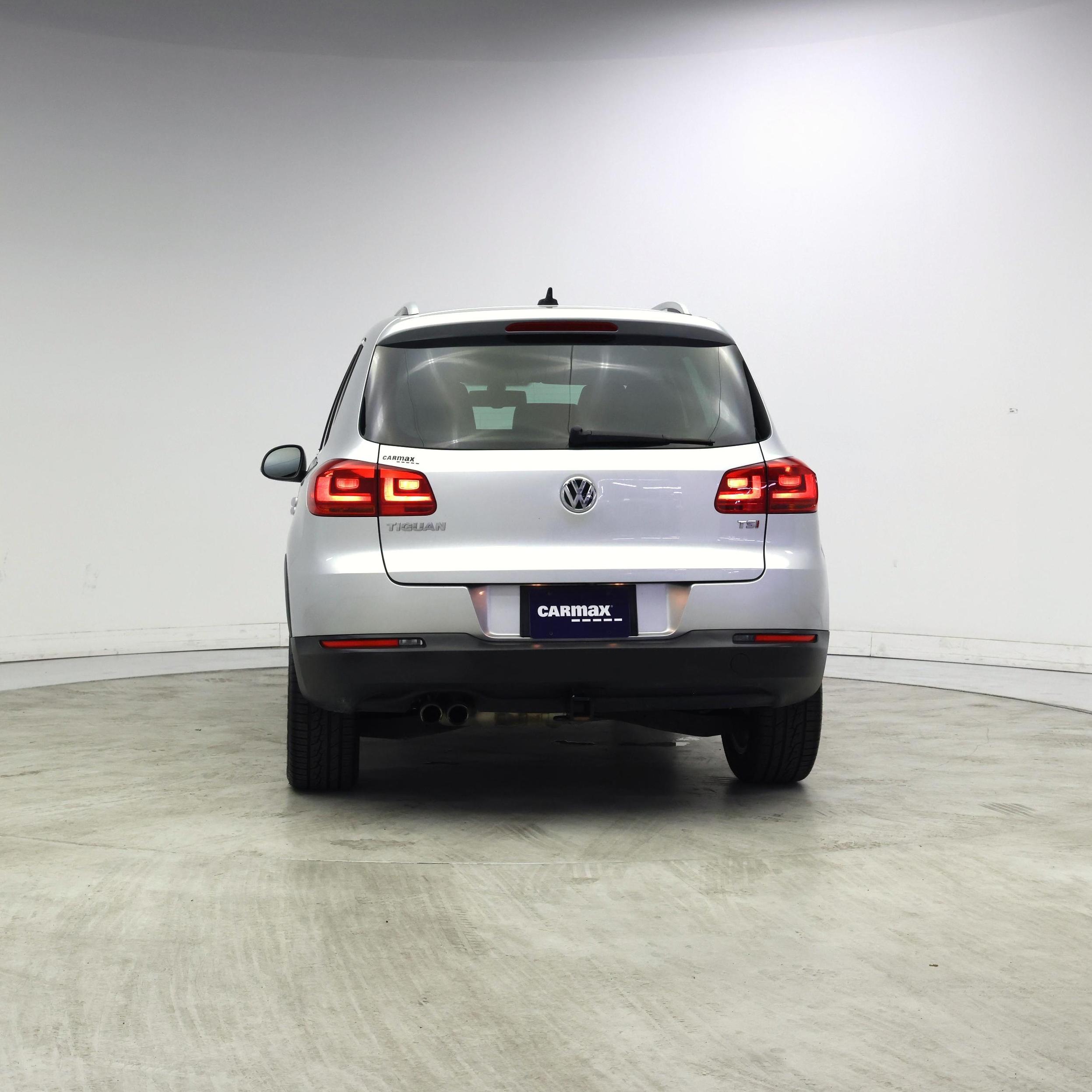 Thumbnail: 2017 Volkswagen Tiguan - 6