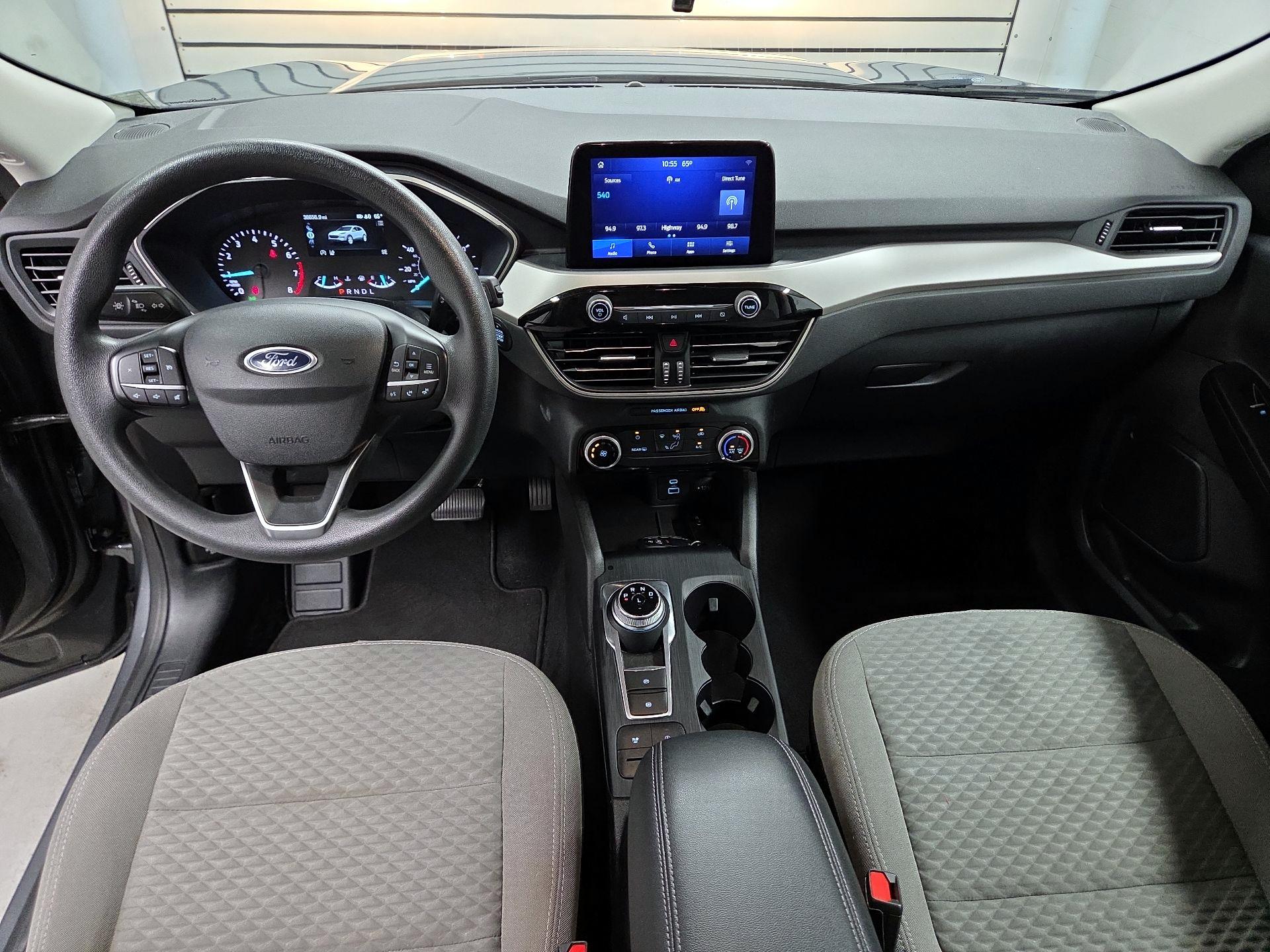 Thumbnail: 2022 Ford Escape - 9