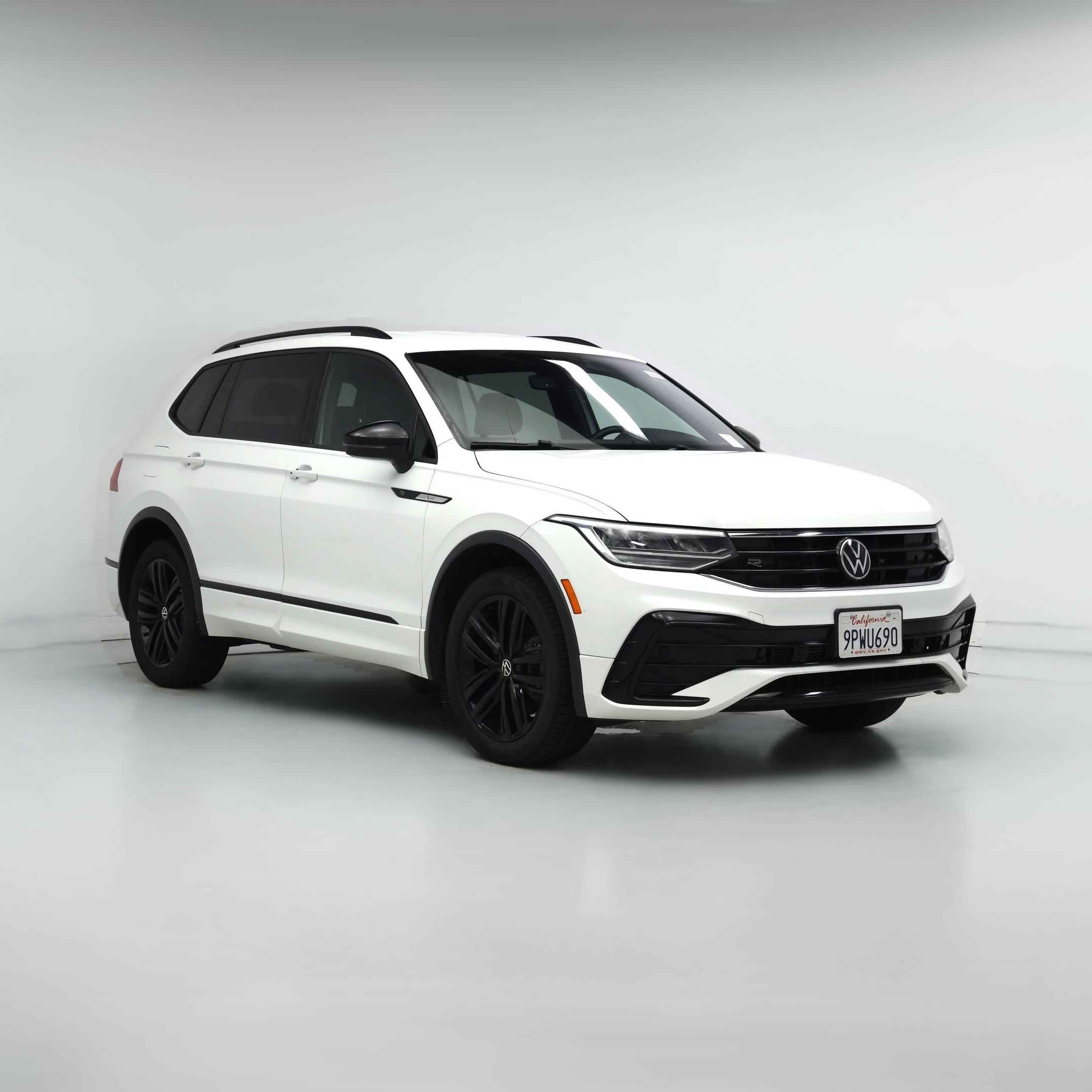 Thumbnail: 2022 Volkswagen Tiguan - 1