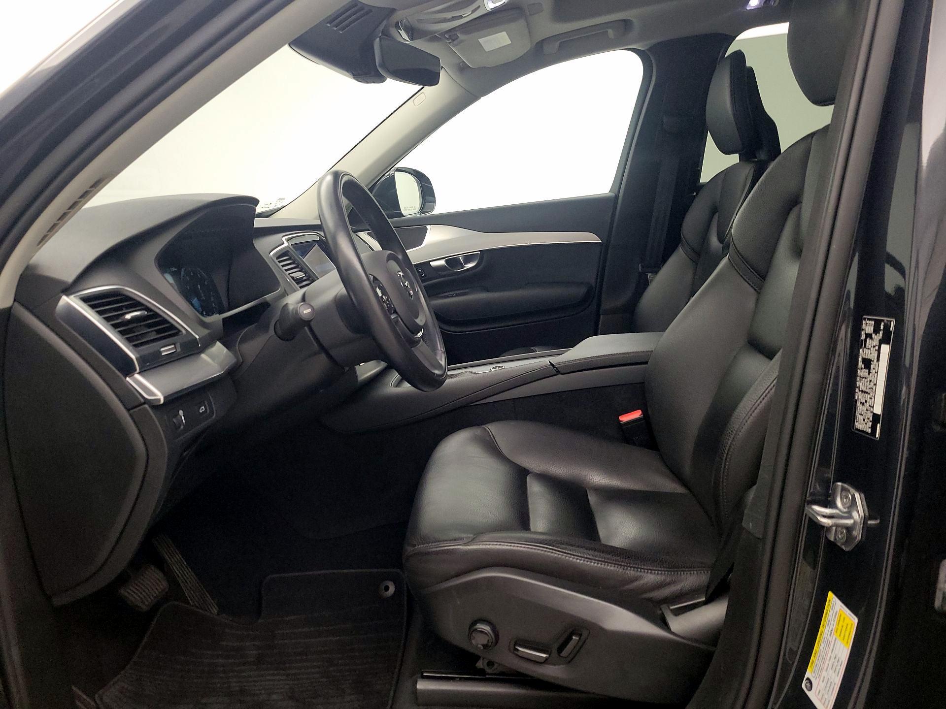 Thumbnail: 2017 Volvo XC90 - 11