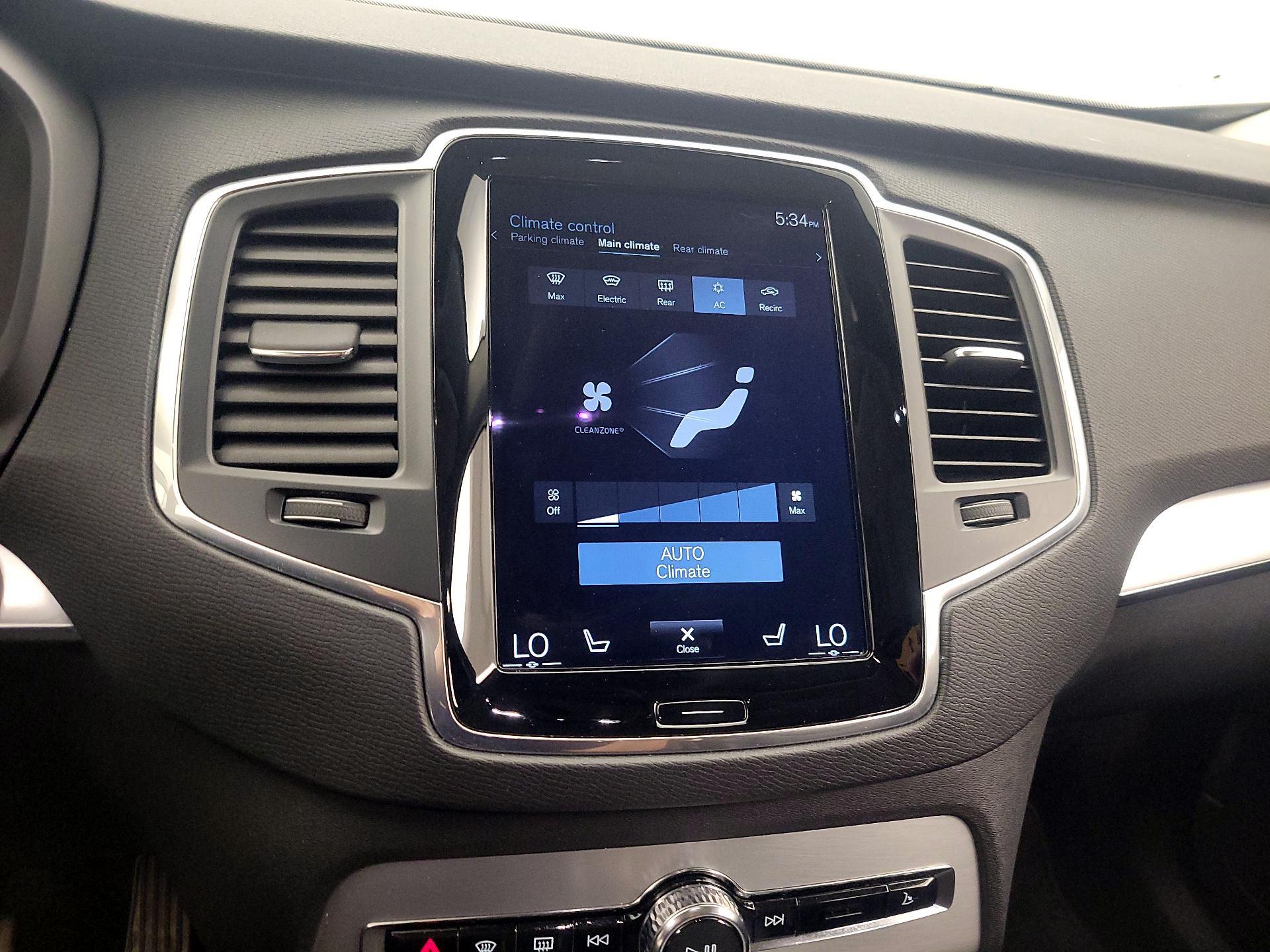 Thumbnail: 2017 Volvo XC90 - 16