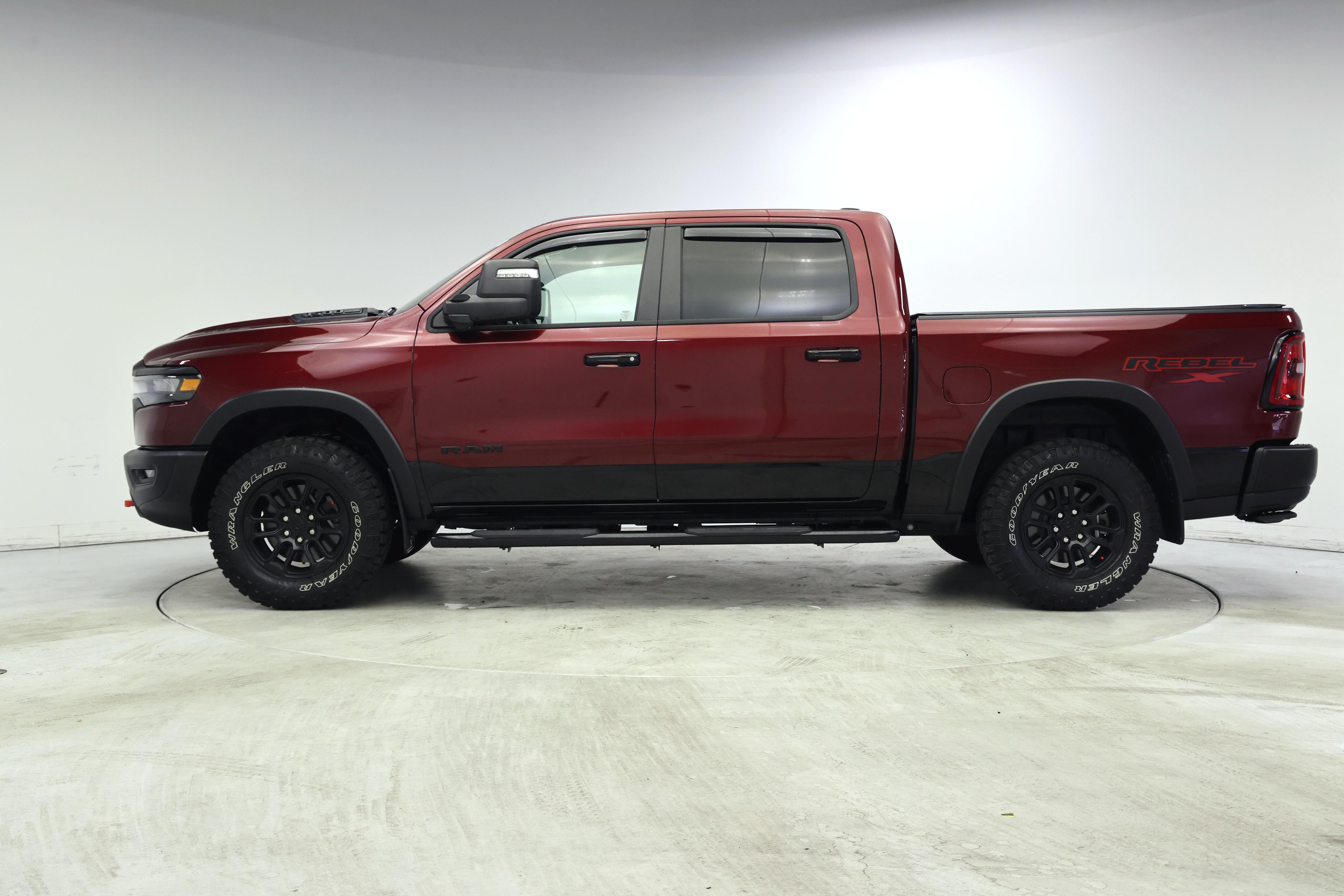 Thumbnail: 2025 RAM 1500 - 3