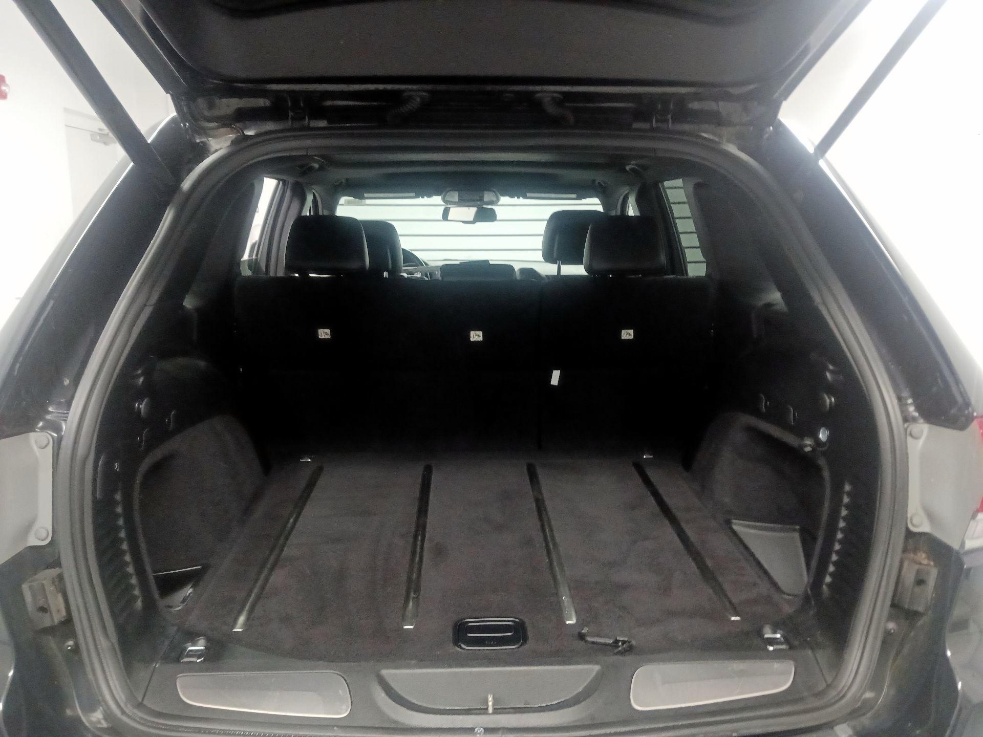 Thumbnail: 2015 Jeep Grand Cherokee - 15