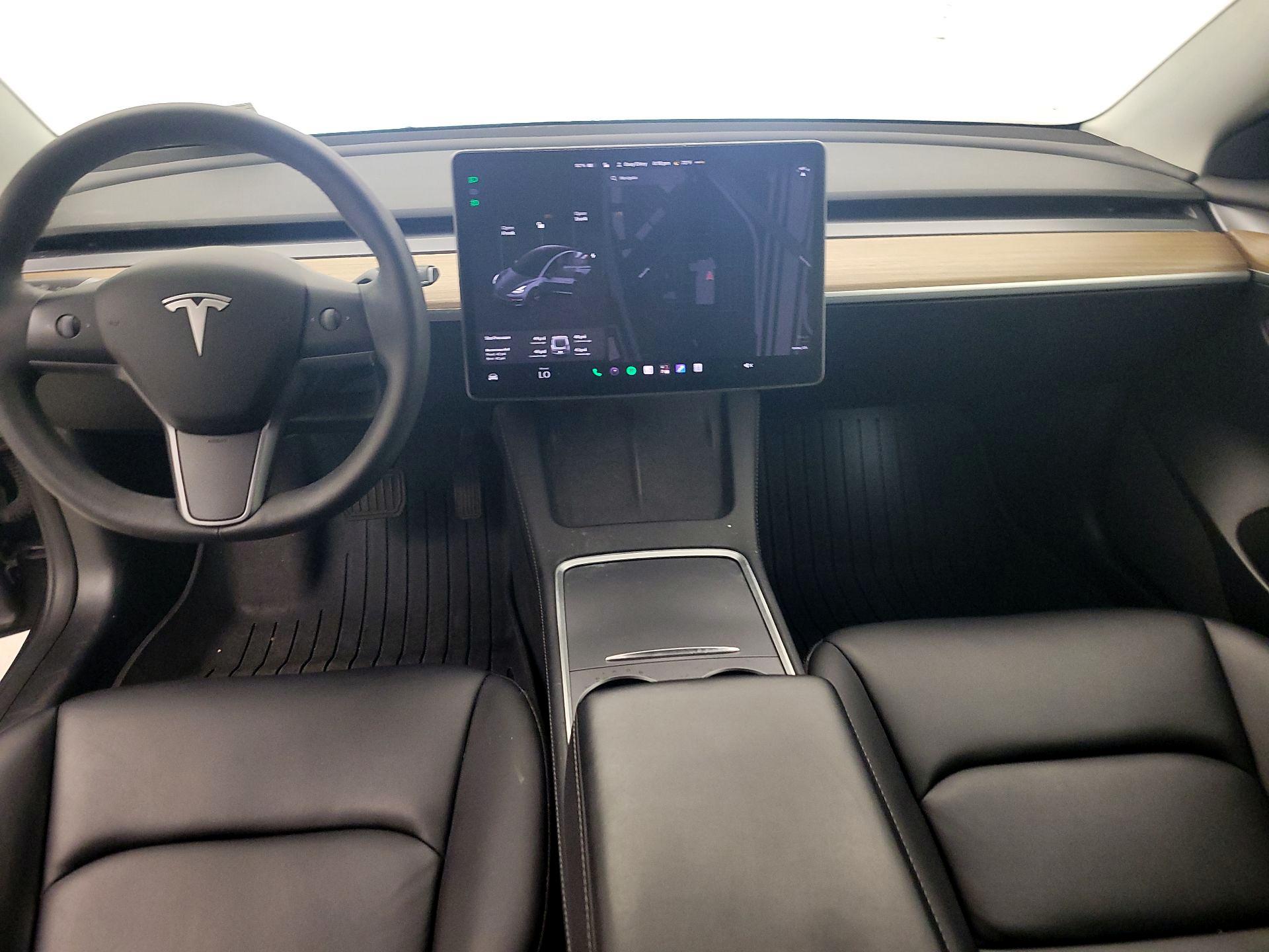 Thumbnail: 2022 Tesla Model 3 - 9