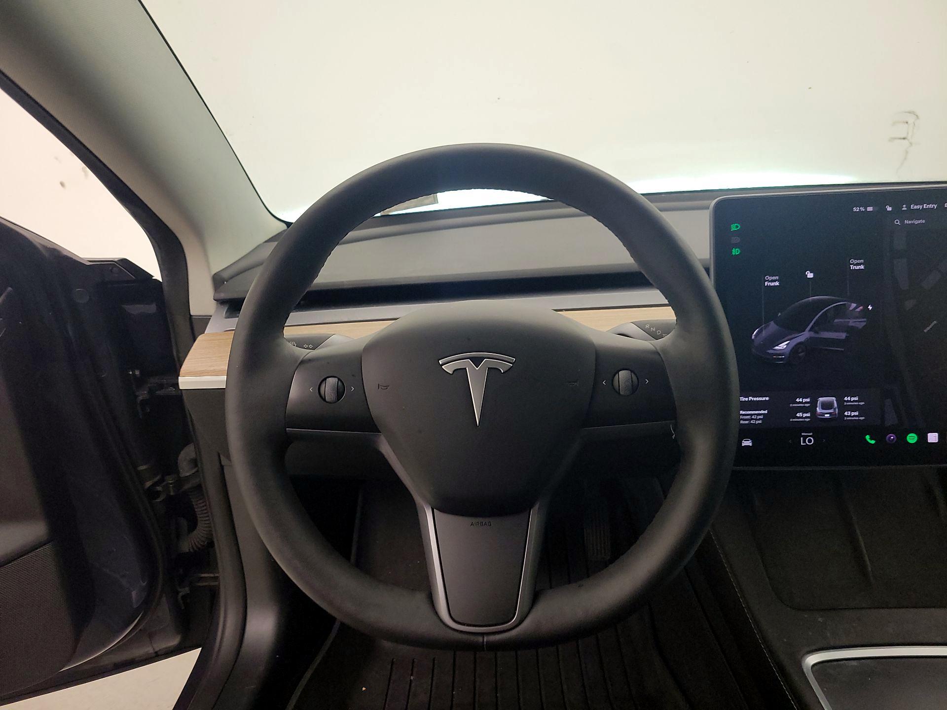 Thumbnail: 2022 Tesla Model 3 - 10