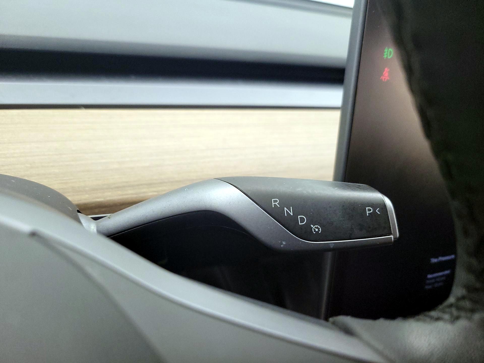 Thumbnail: 2022 Tesla Model 3 - 17