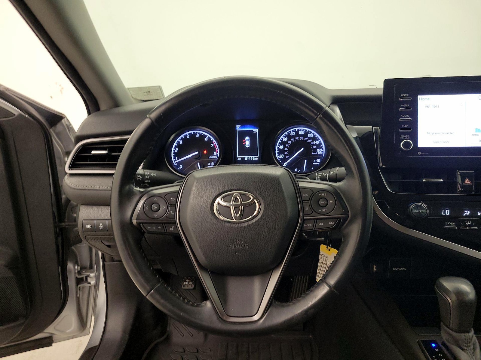 2021 Toyota Camry SE - Photo 11