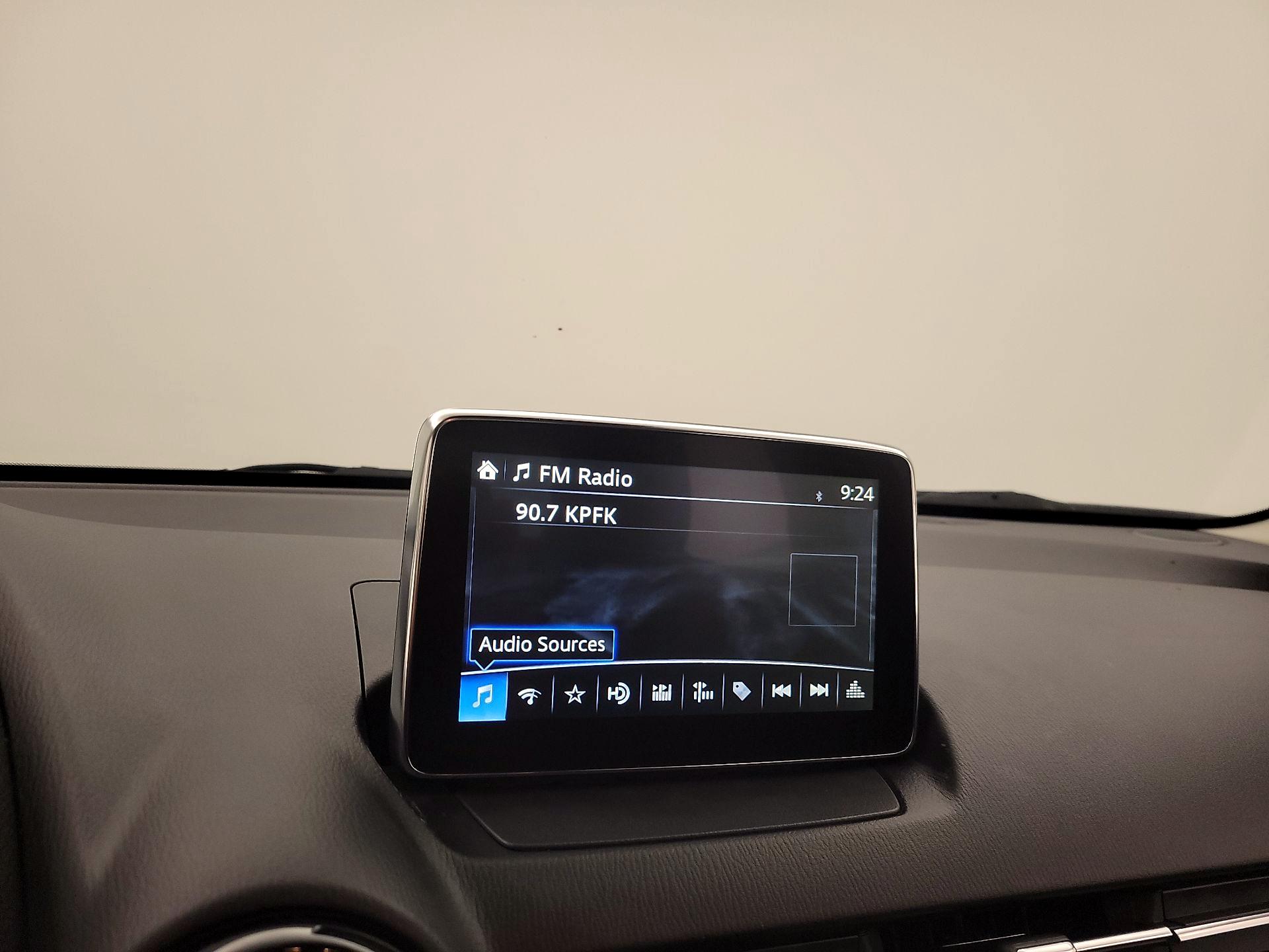 Thumbnail: 2017 Toyota Yaris iA - 15