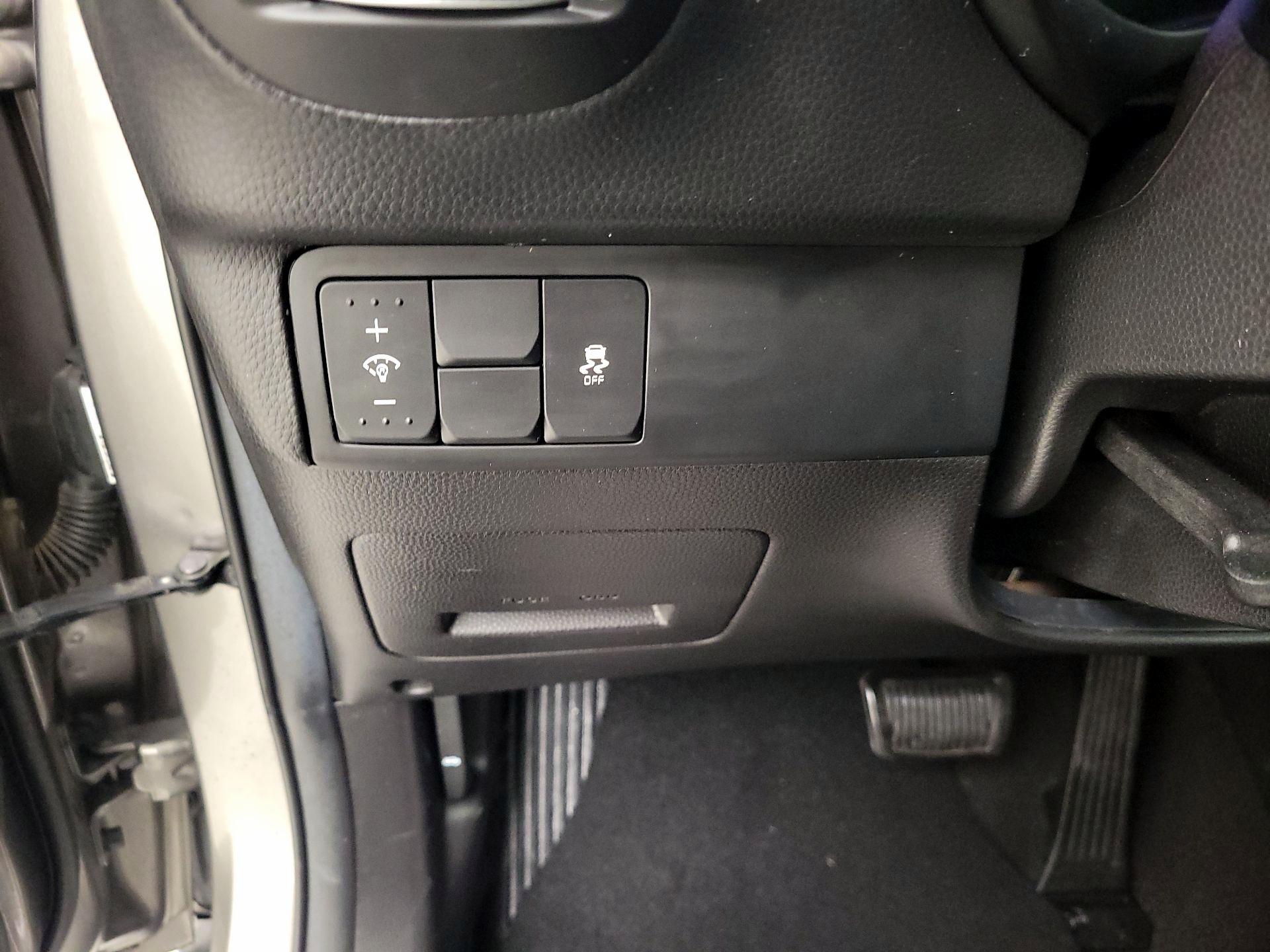 Thumbnail: 2016 Kia Soul - 13