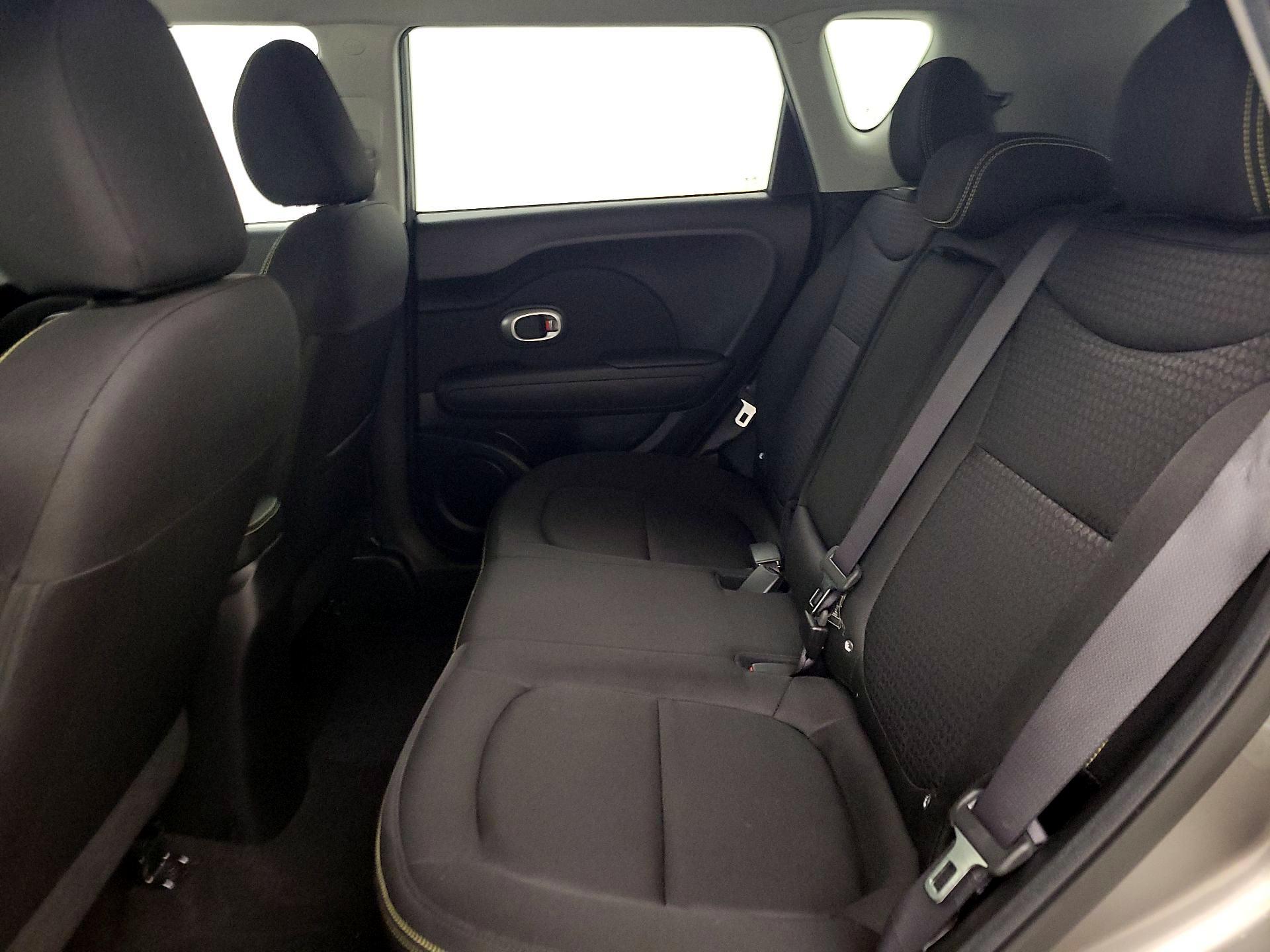 Thumbnail: 2016 Kia Soul - 19