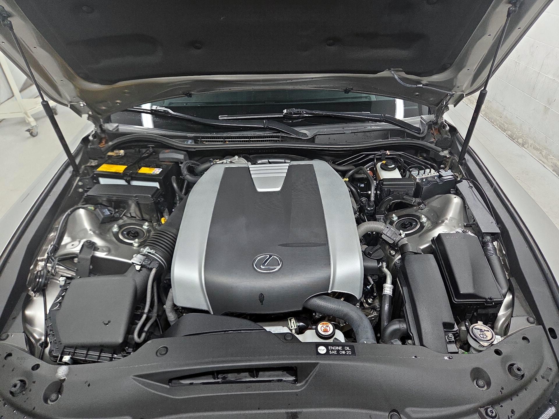 Thumbnail: 2022 Lexus IS - 20