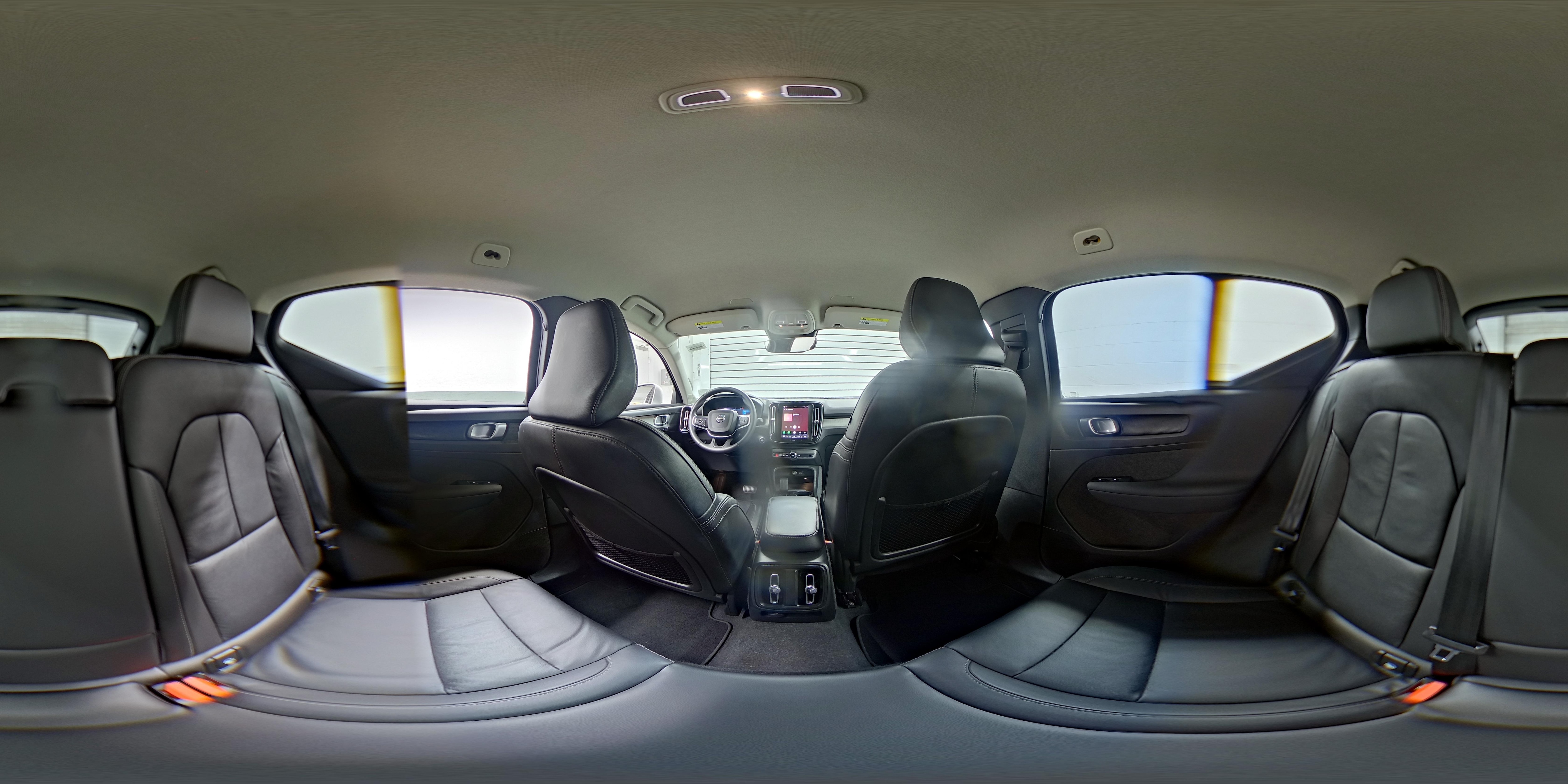 2023 Volvo XC40 Core - Photo 21