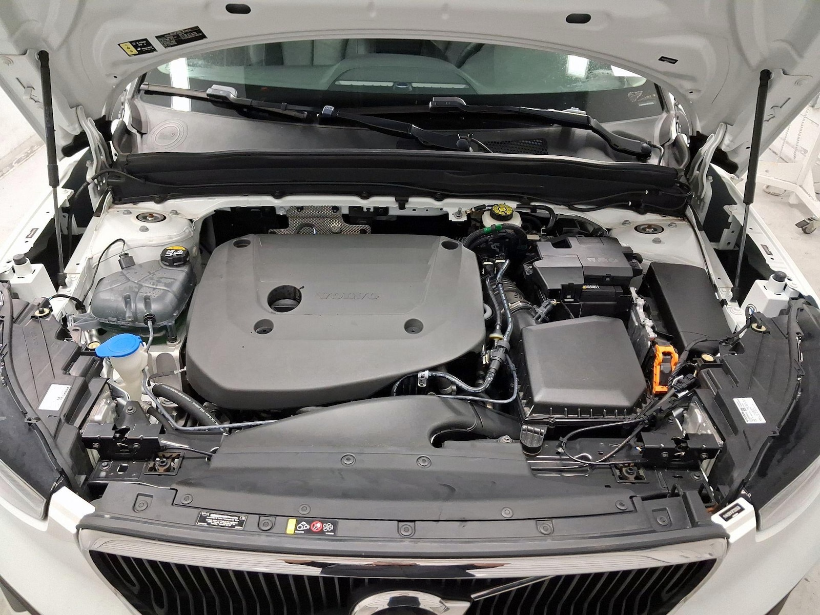 2023 Volvo XC40 Core - Photo 18