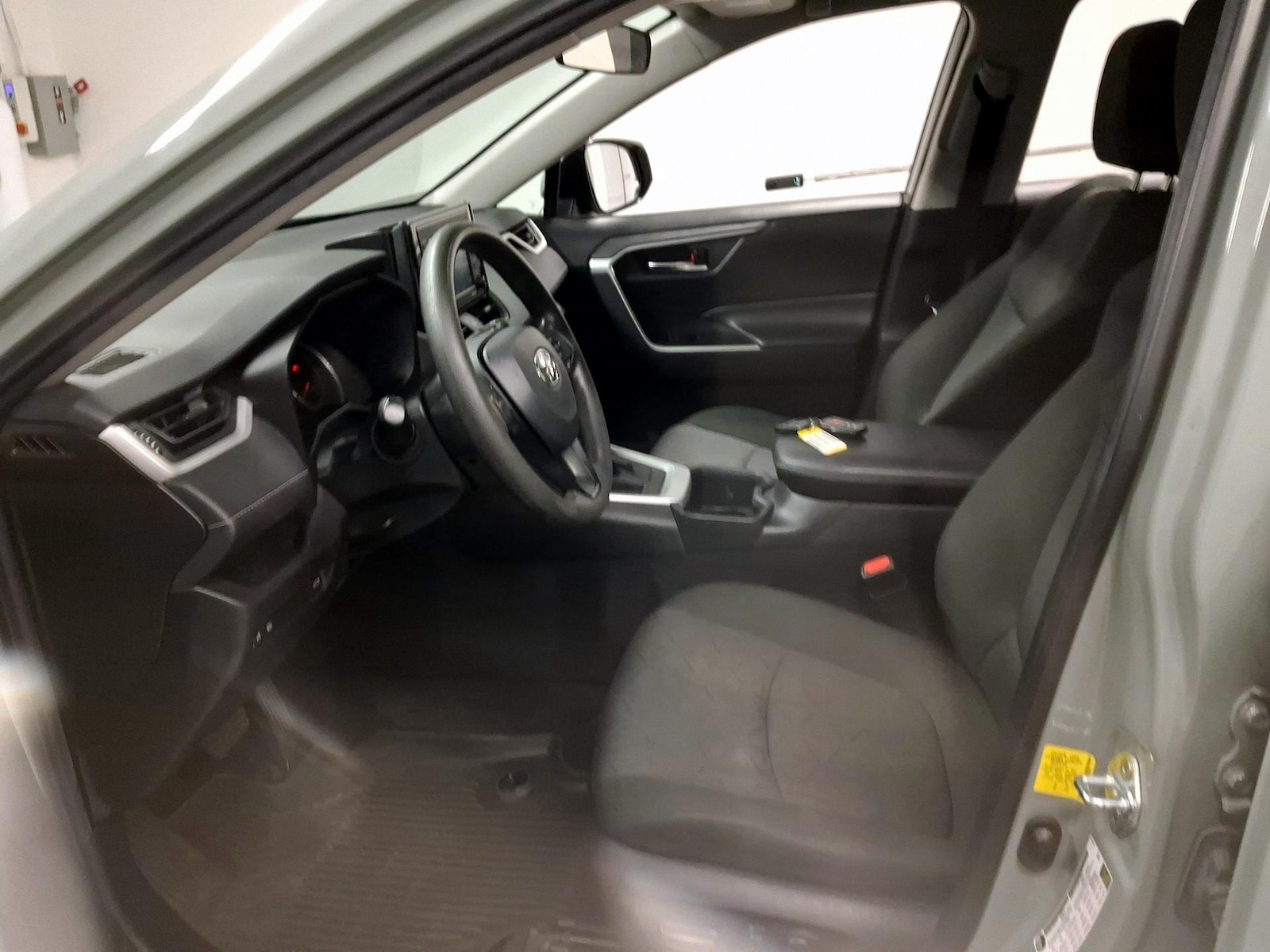 Power Seat(s) & Side Airbags