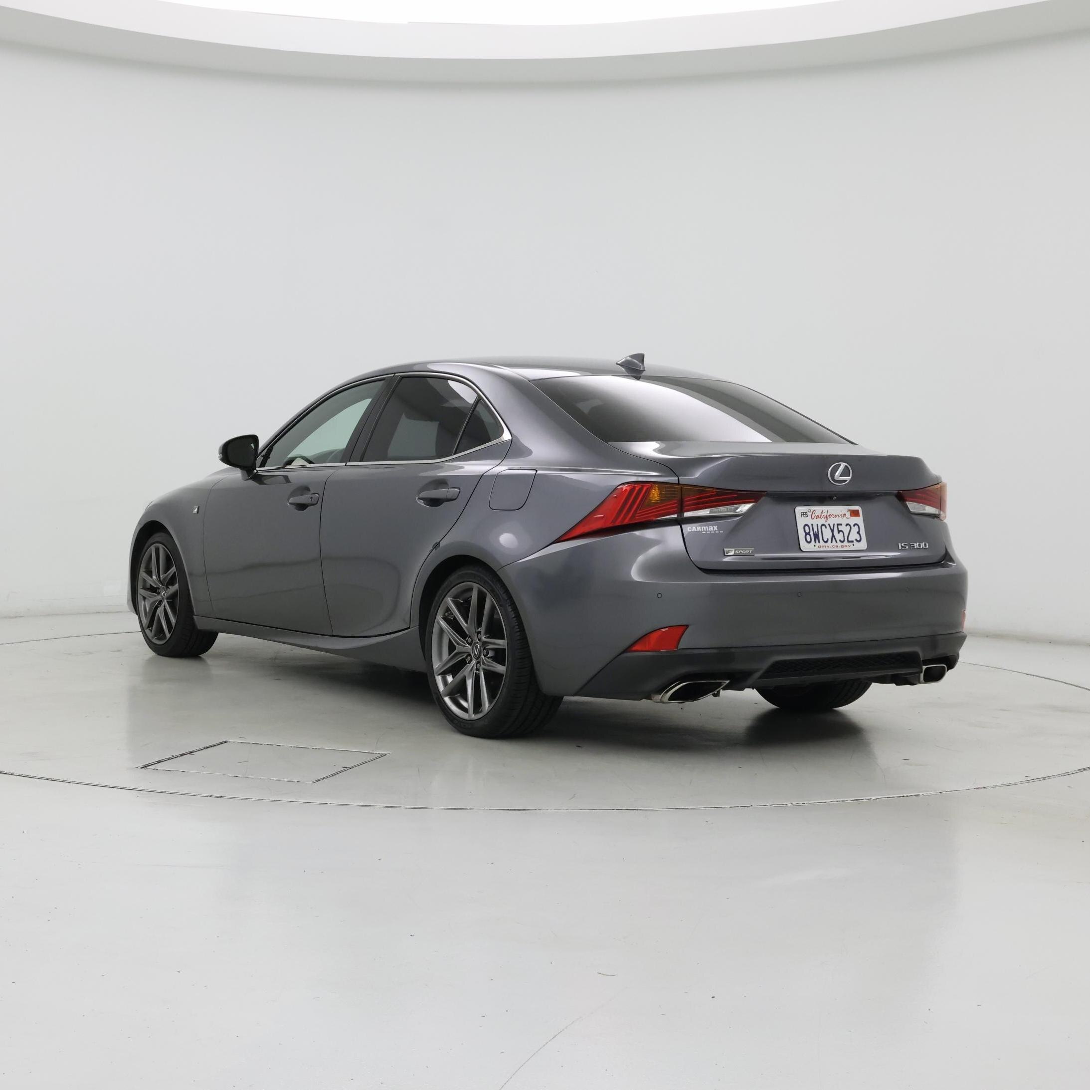 Thumbnail: 2019 Lexus IS - 2