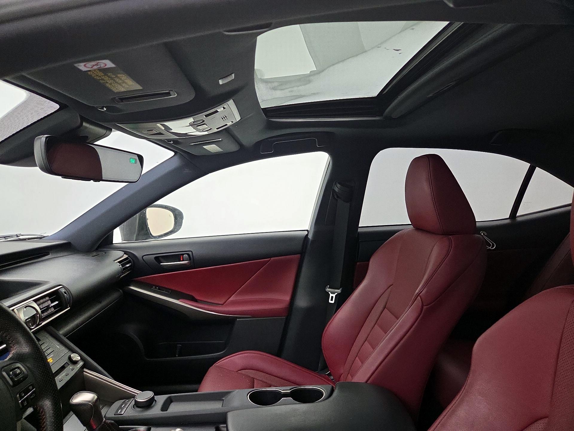 Thumbnail: 2019 Lexus IS - 19