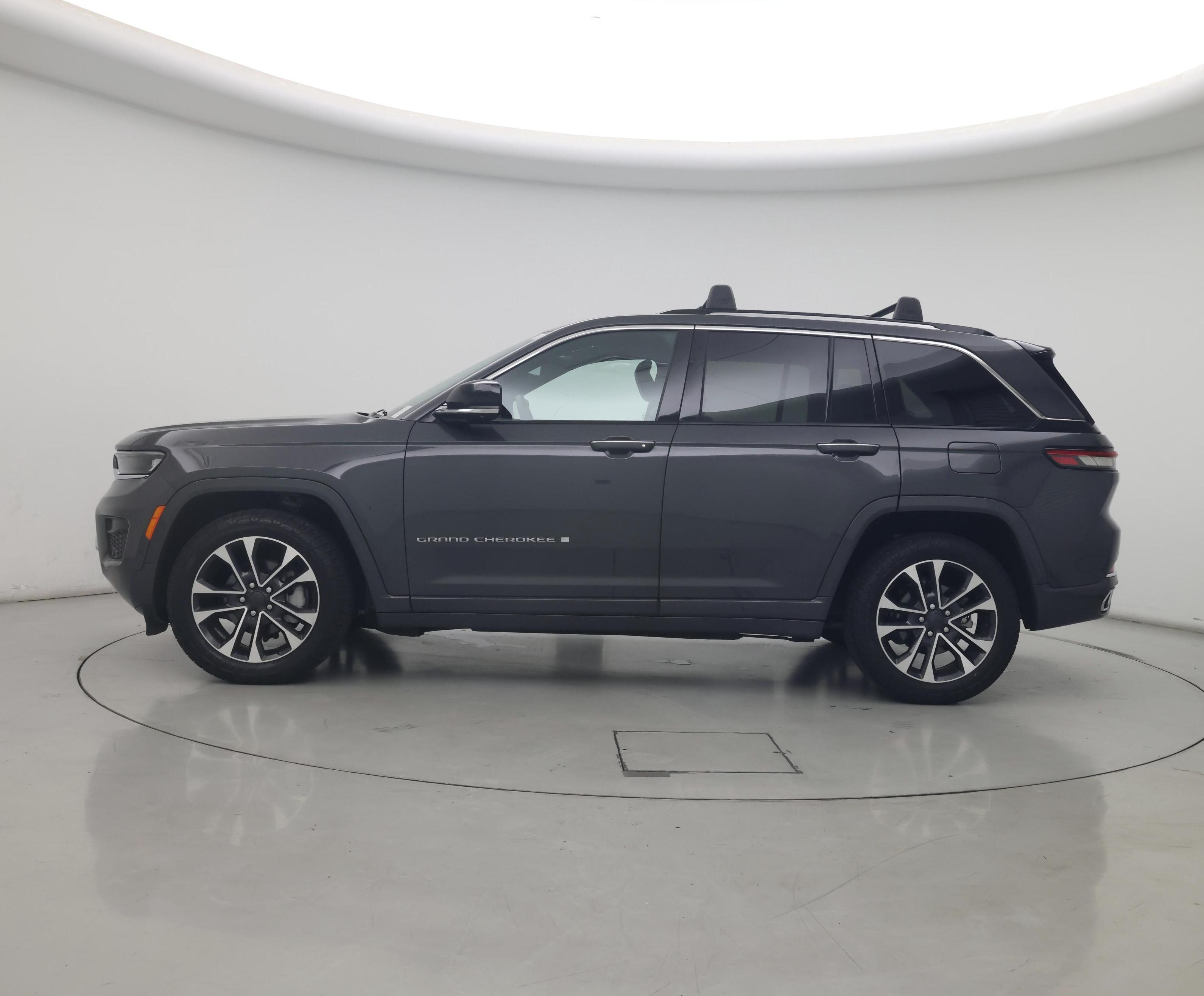 Thumbnail: 2024 Jeep Grand Cherokee - 3