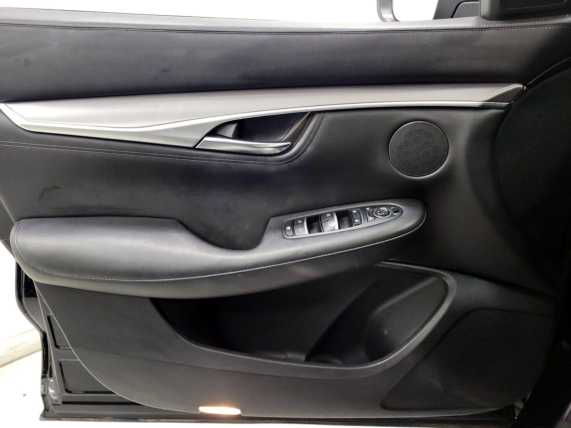 Thumbnail: 2023 INFINITI QX55 - 12